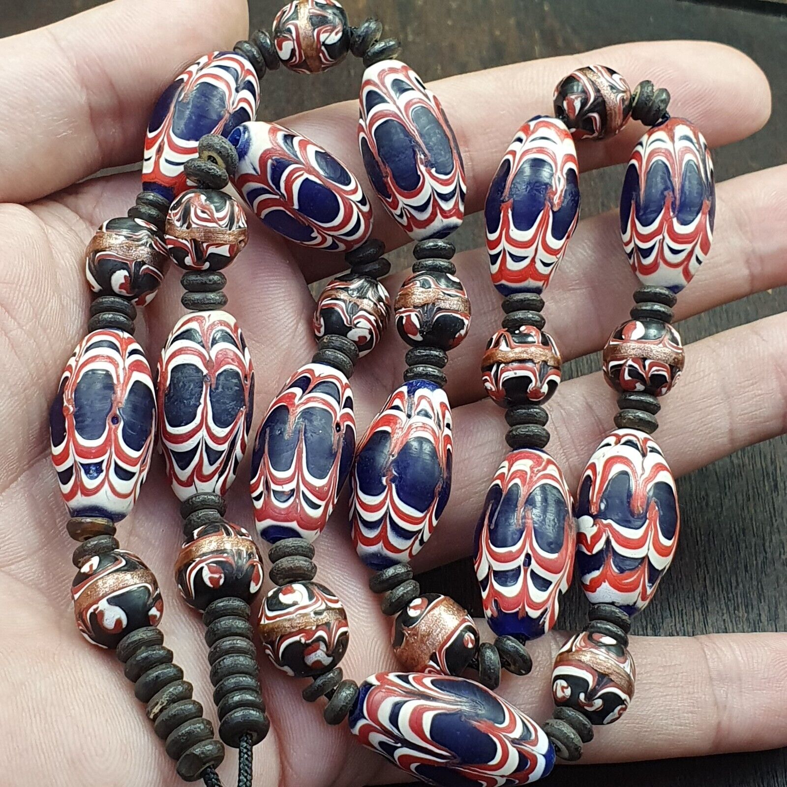 VINTAGE BEAUTIFUL Venerano ART Fancy 25×13MM Aventurine blue GLASS BEADS Strand