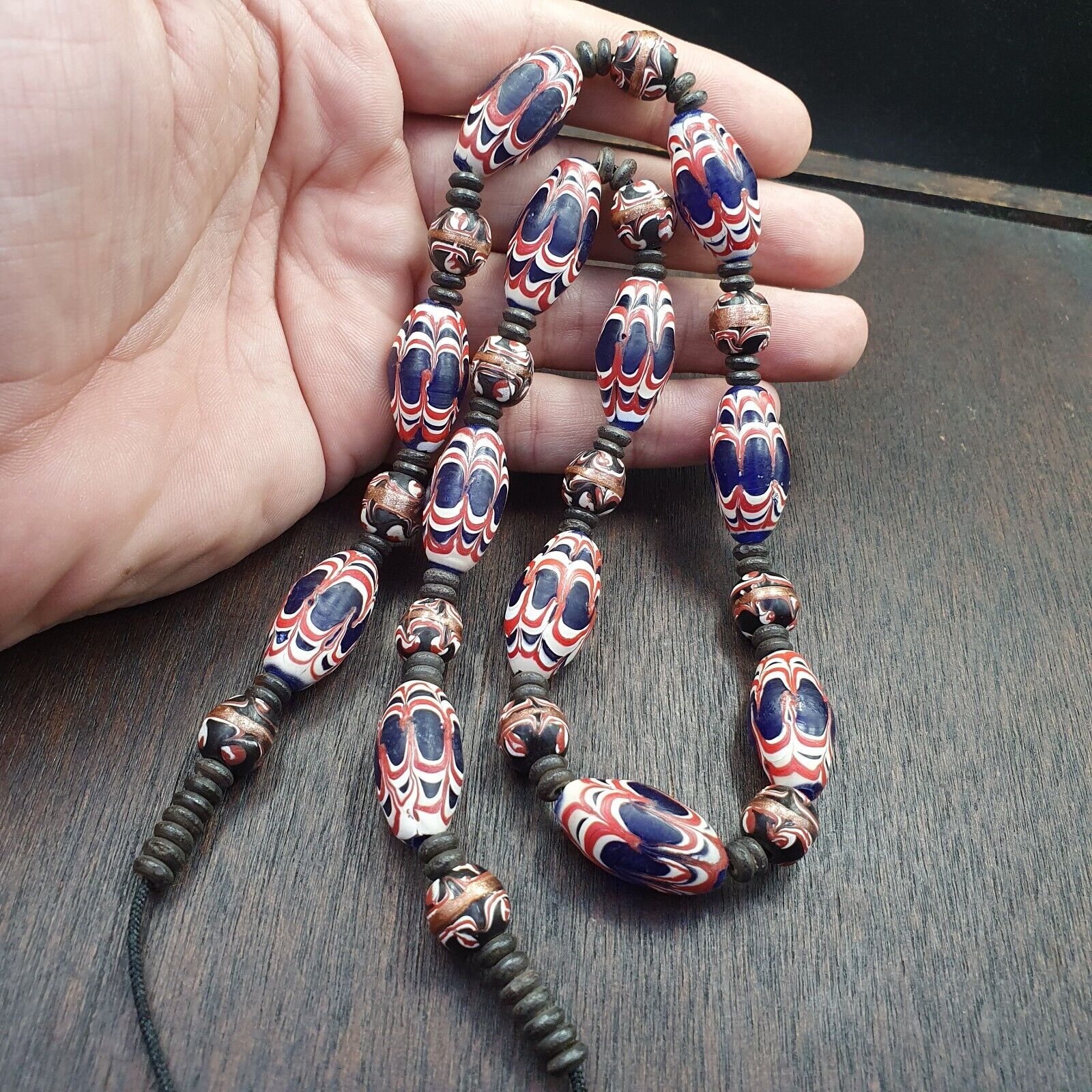 VINTAGE BEAUTIFUL Venerano ART Fancy 25×13MM Aventurine blue GLASS BEADS Strand