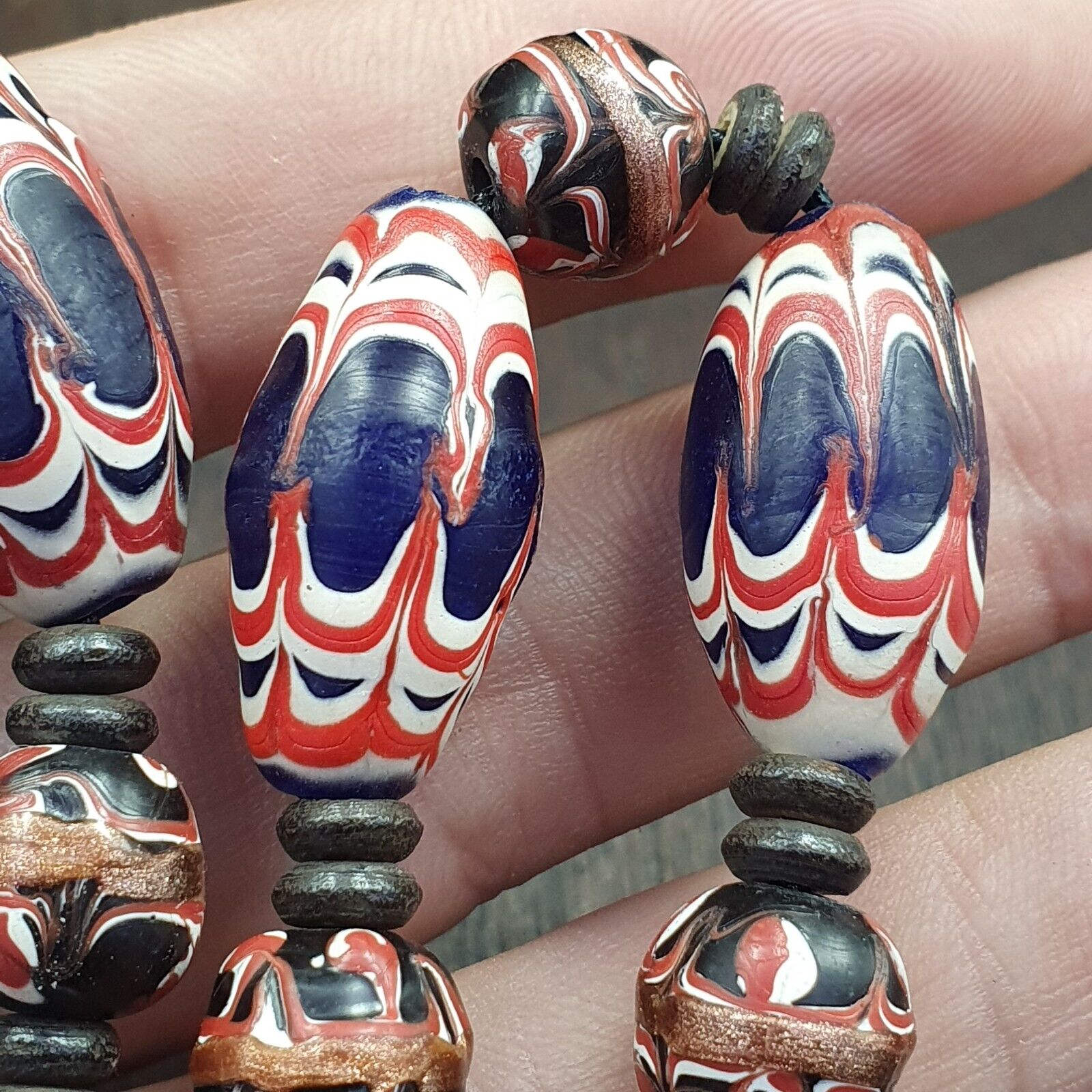 VINTAGE BEAUTIFUL Venerano ART Fancy 25×13MM Aventurine blue GLASS BEADS Strand