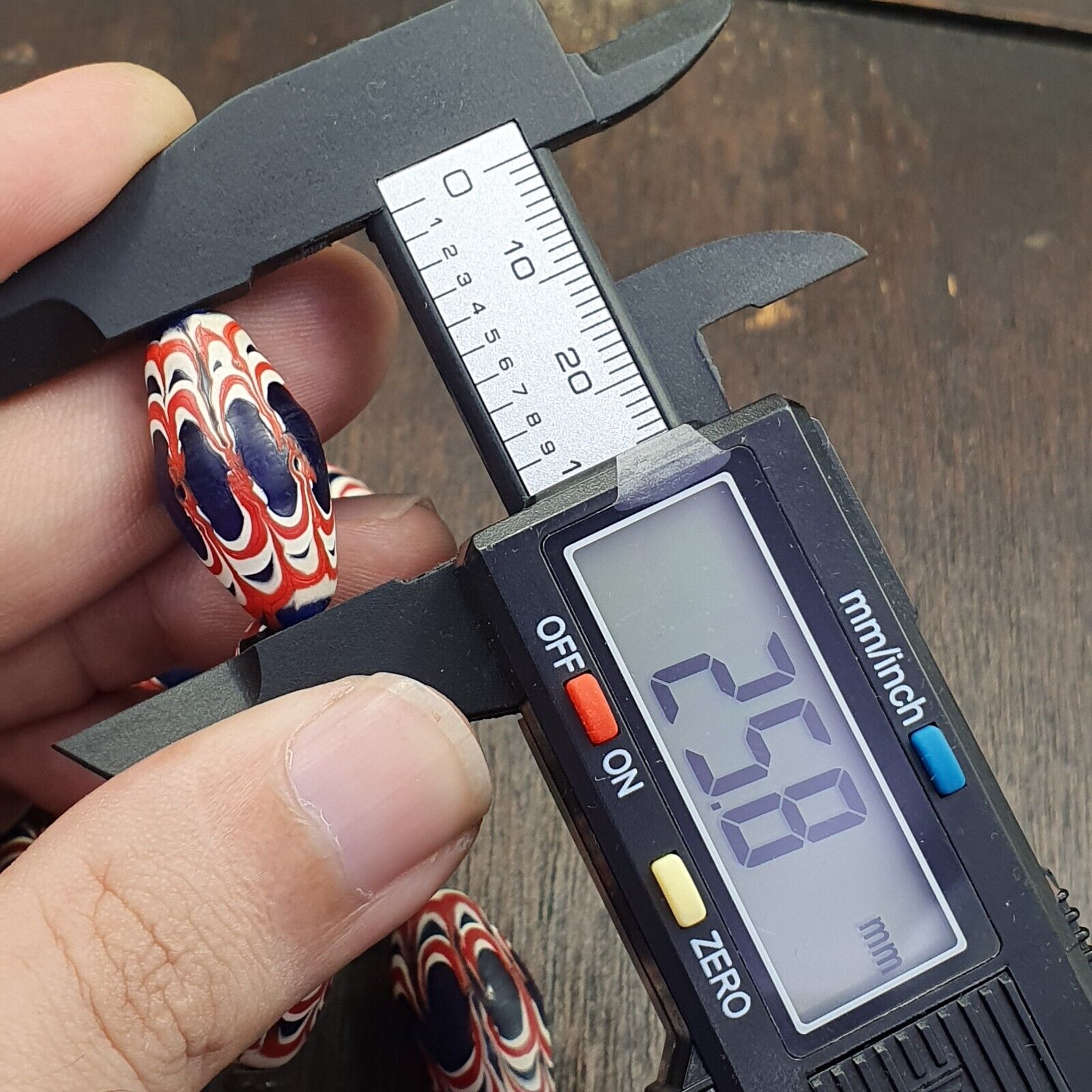 VINTAGE BEAUTIFUL Venerano ART Fancy 25×13MM Aventurine blue GLASS BEADS Strand