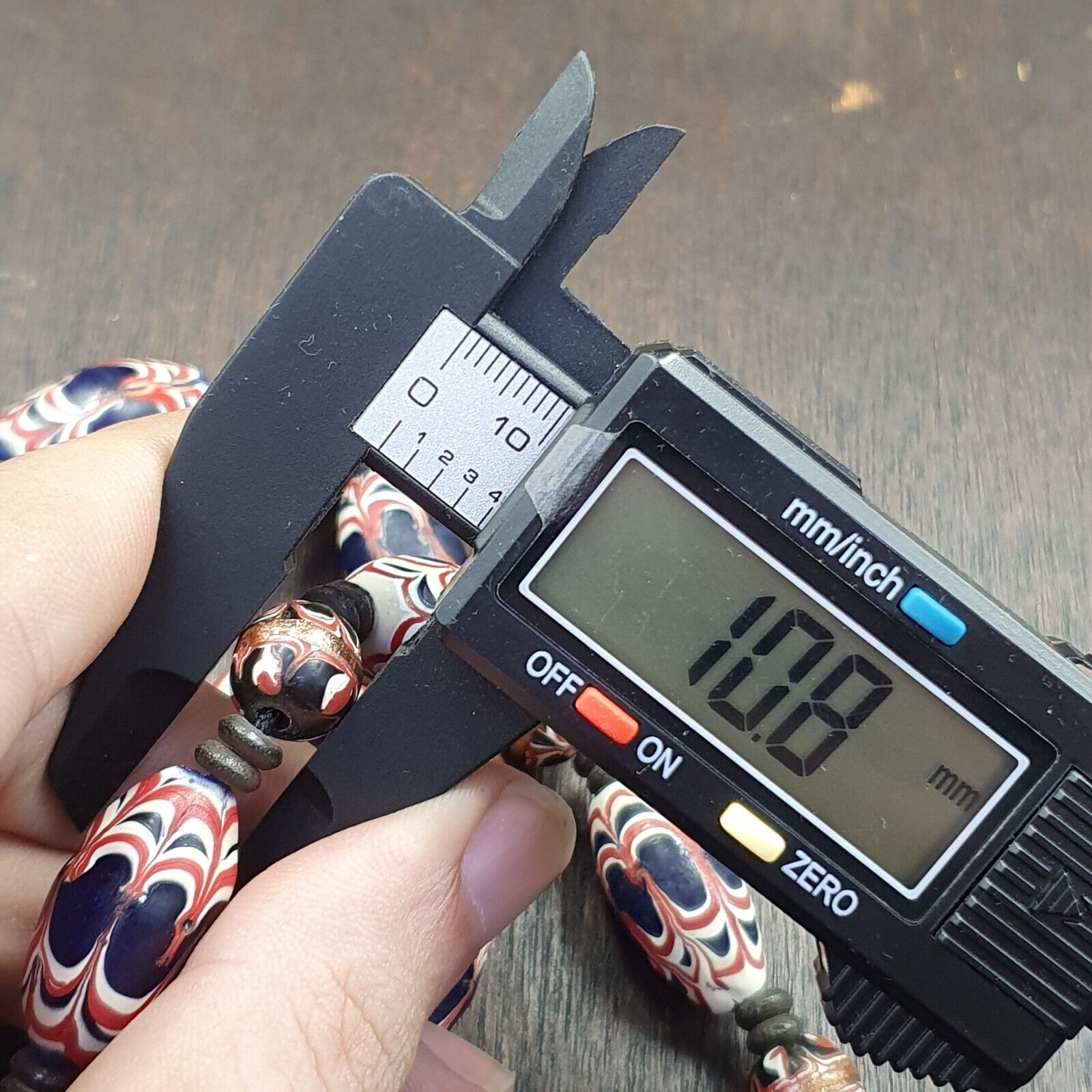 VINTAGE BEAUTIFUL Venerano ART Fancy 25×13MM Aventurine blue GLASS BEADS Strand