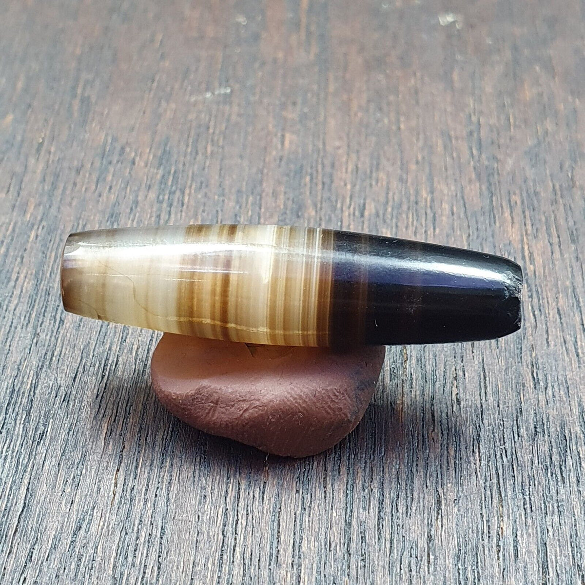 Antique Old Yemeni Agate Natural Rare pattern Banded Agate Bead  BD-7-8
