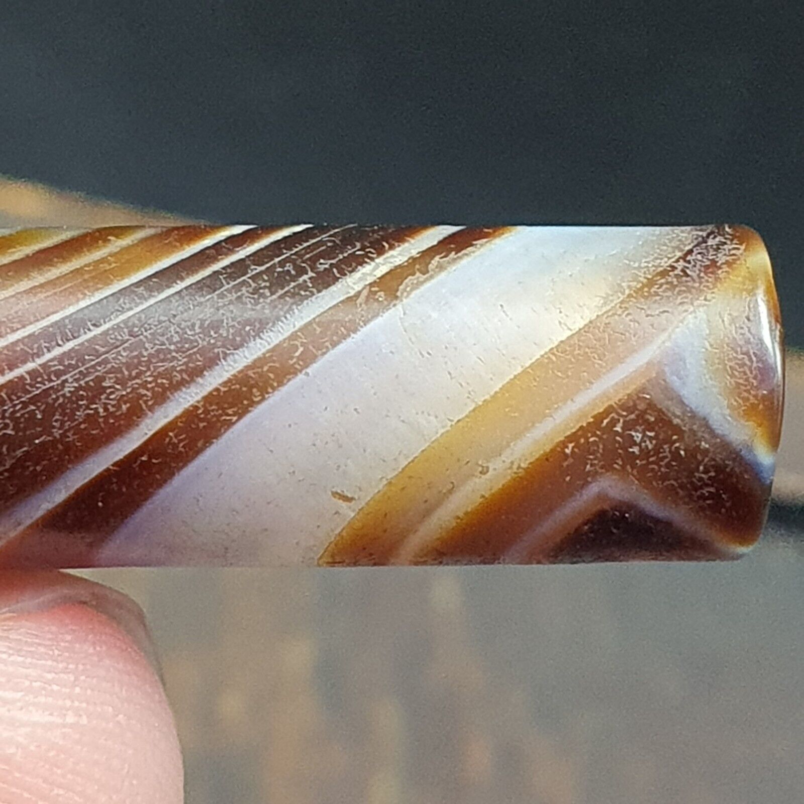 Antique Old Yemeni Agate Natural Rare pattern Banded Agate Bead  BD-7-10
