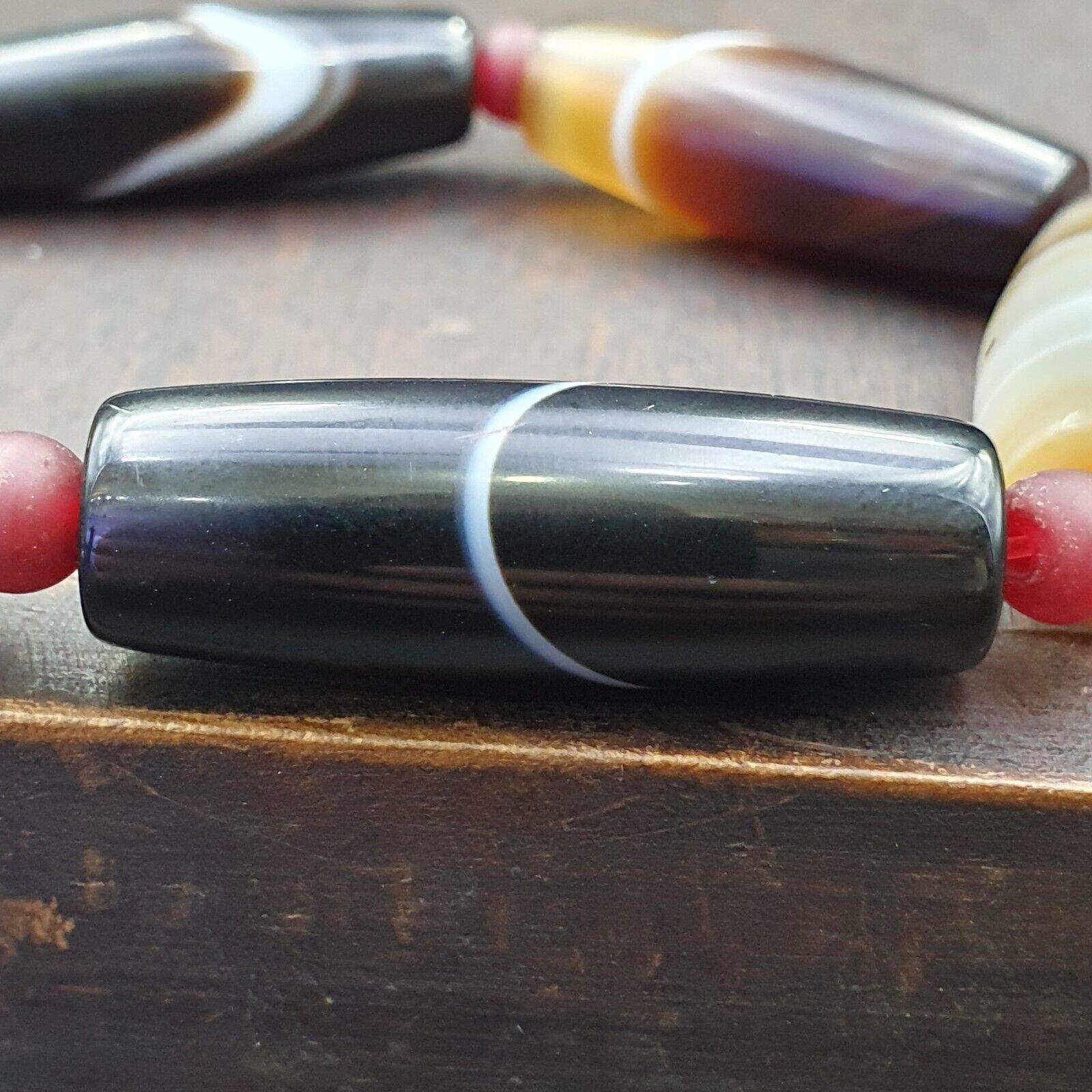 Lot 6 Antique Old Yemeni Agate Natural Rare pattern Banded Agate Bead  BR1