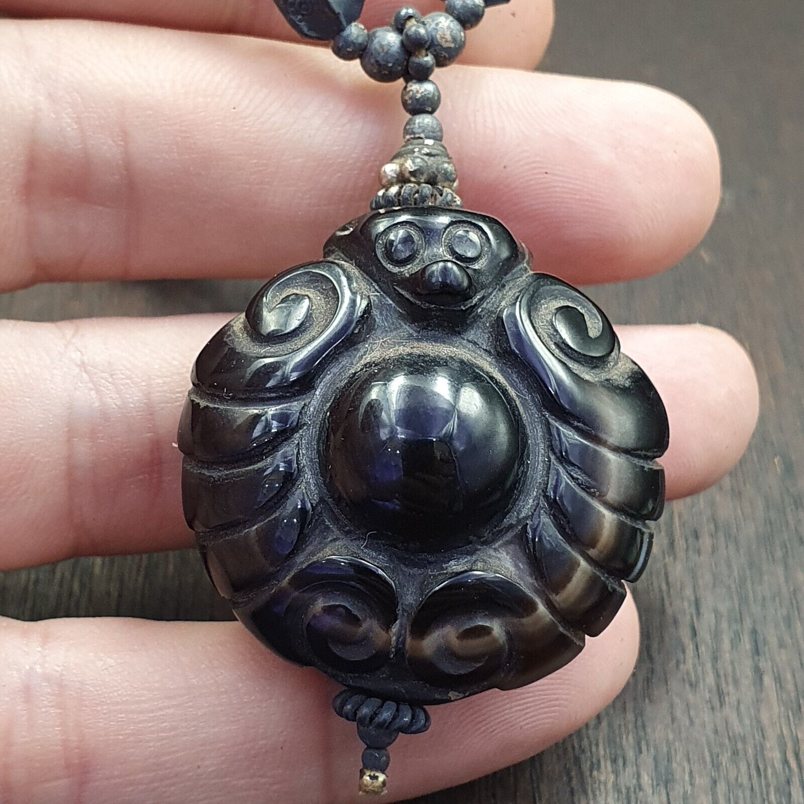 Antique Tibetan Himalayan Carving Agate Beads pendant with Sterling silver beads