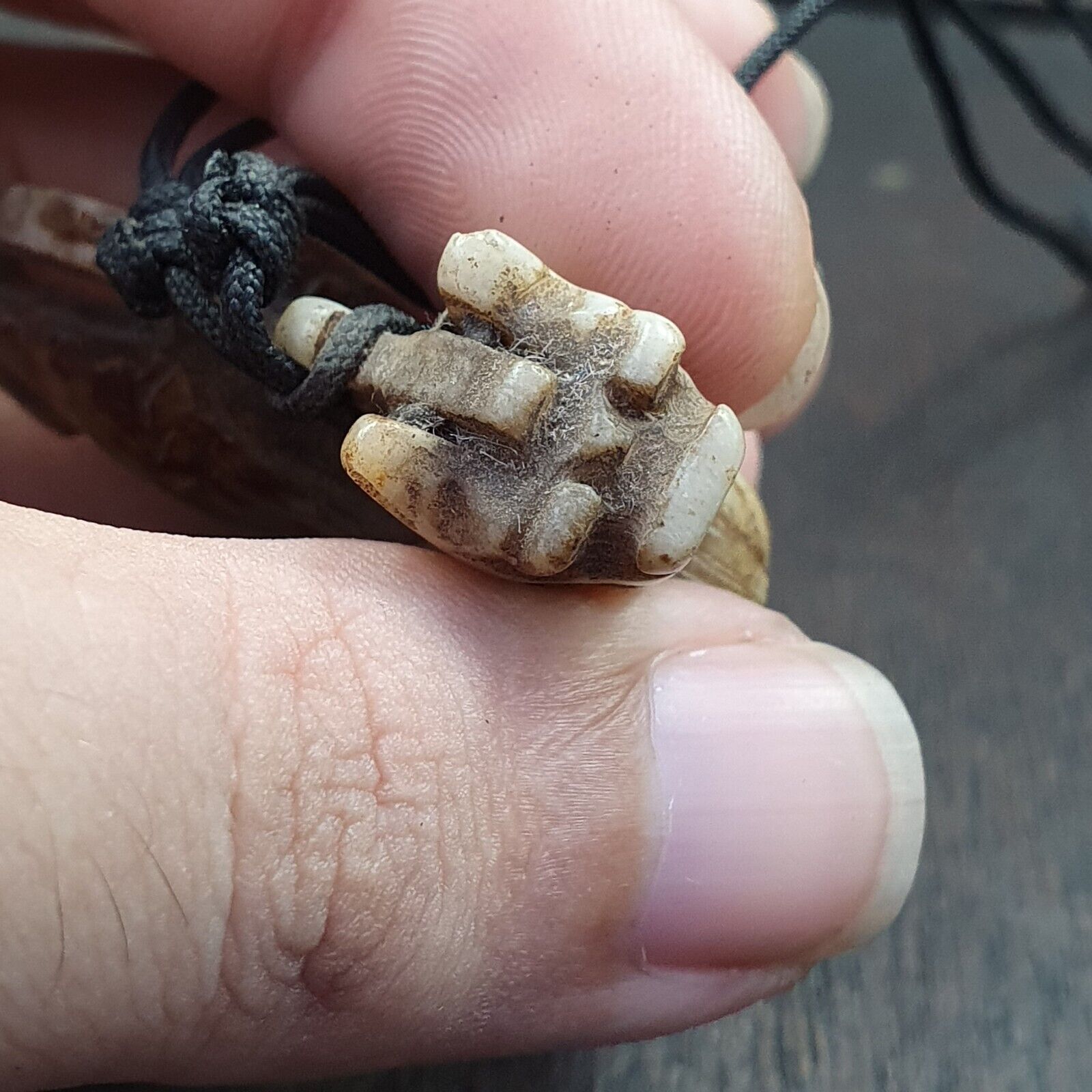 Antique Tibetan Himalayan Carving stone Jade Animal Beads pendant