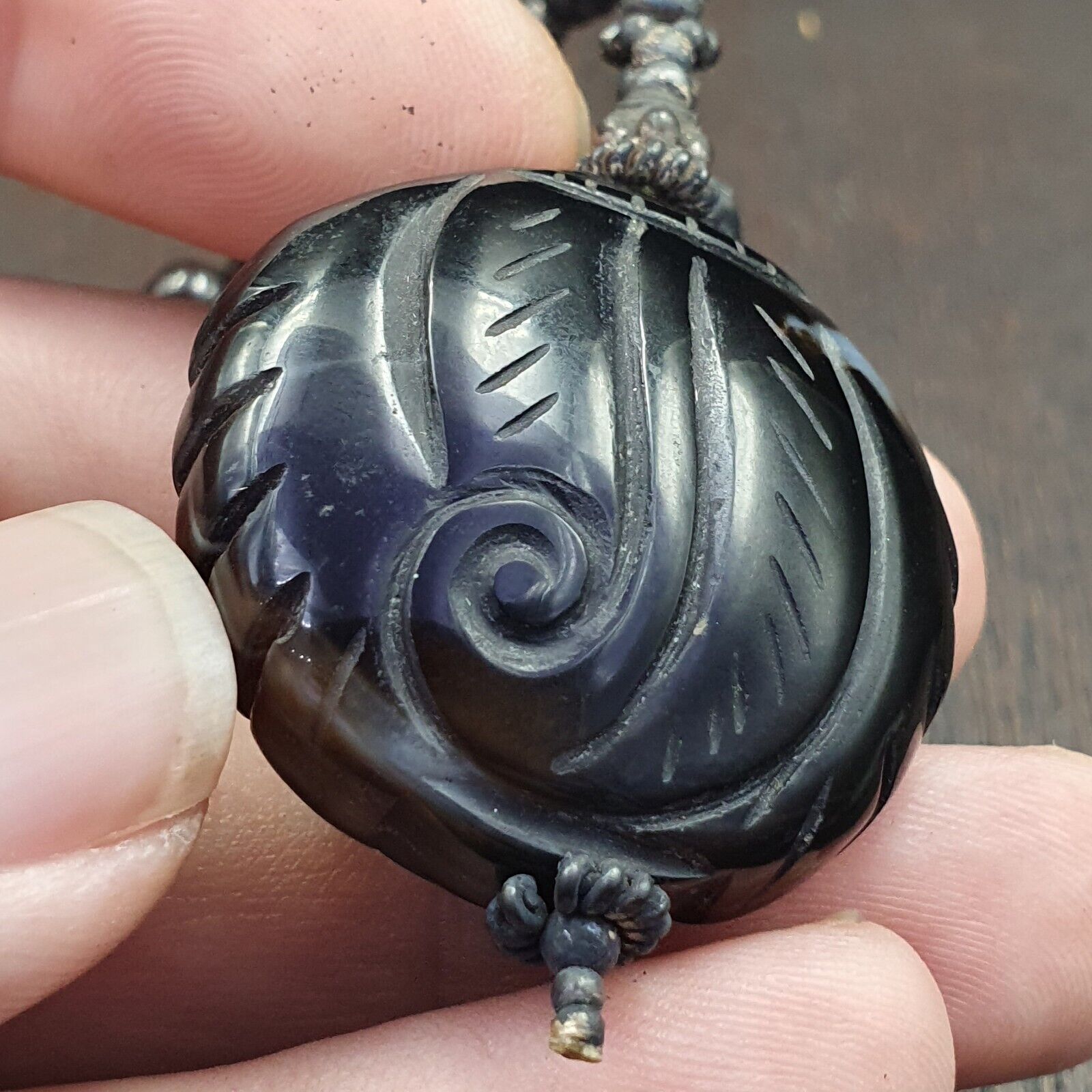 Antique Tibetan Himalayan Carving Agate Beads pendant with Sterling silver beads