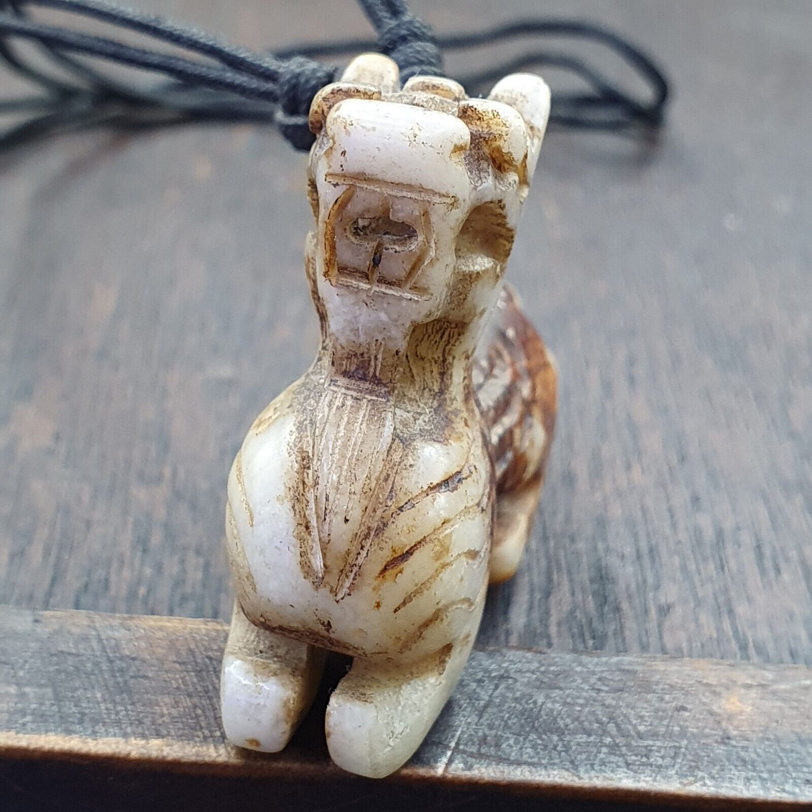 Antique Tibetan Himalayan Carving stone Jade Animal Beads pendant