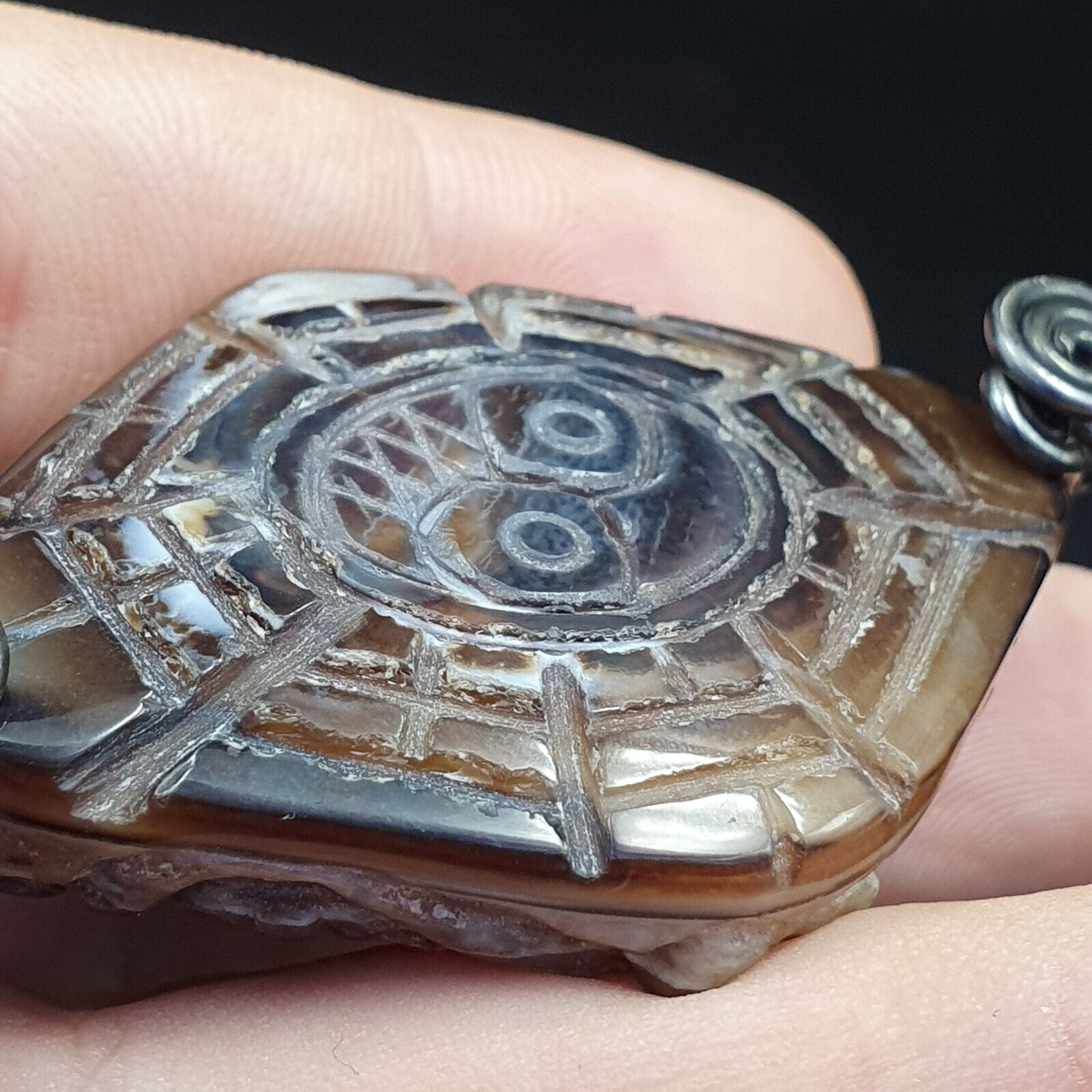Antiker tibetischer Himalaya-Achatperlen-Anhänger mit Sterlingsilber