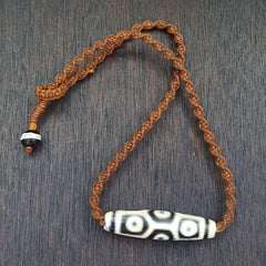 9 eyes Tibetan Himalayan bead old amulet Red Agate Vintage pendant Necklace