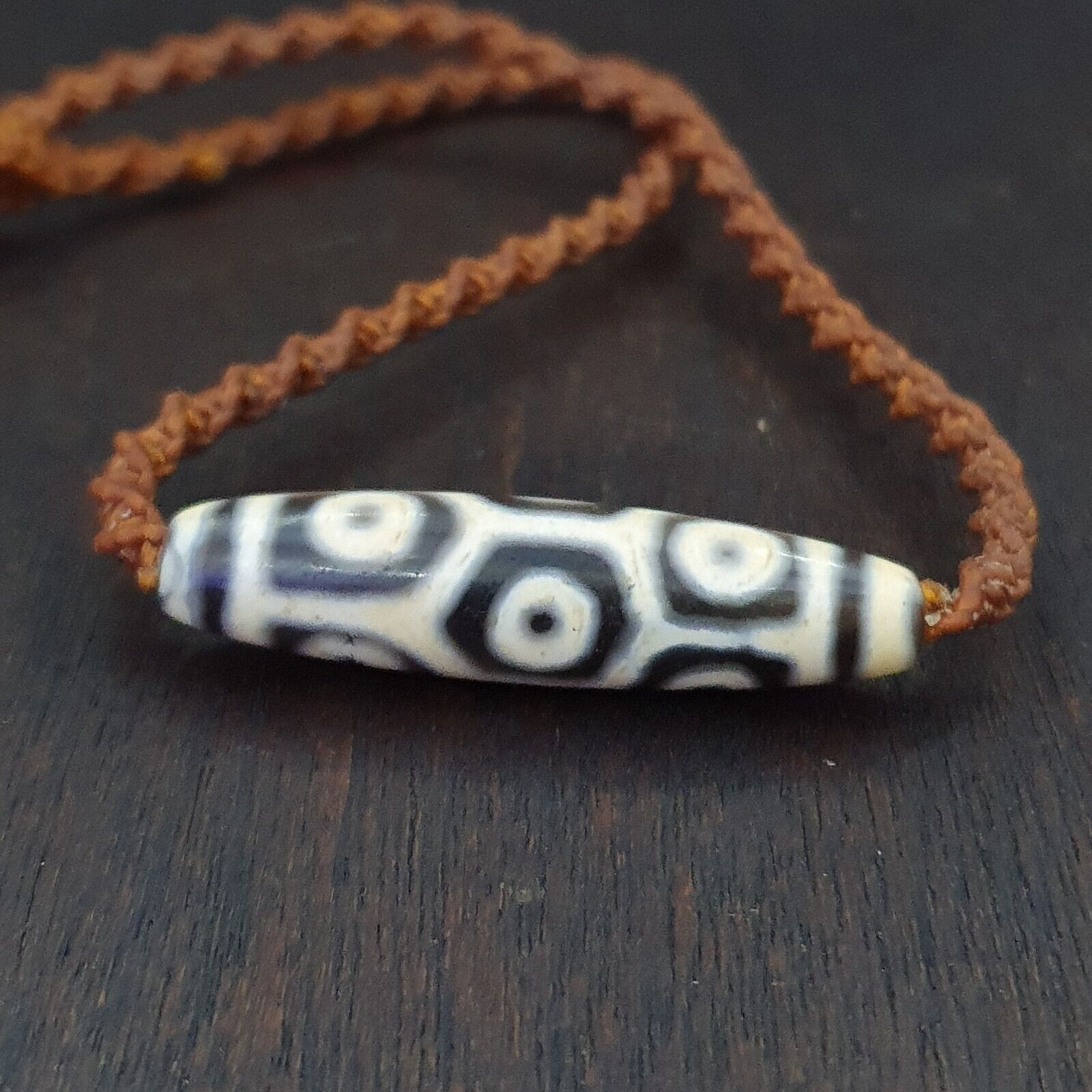 9 eyes Tibetan Himalayan bead old amulet Red Agate Vintage pendant Necklace