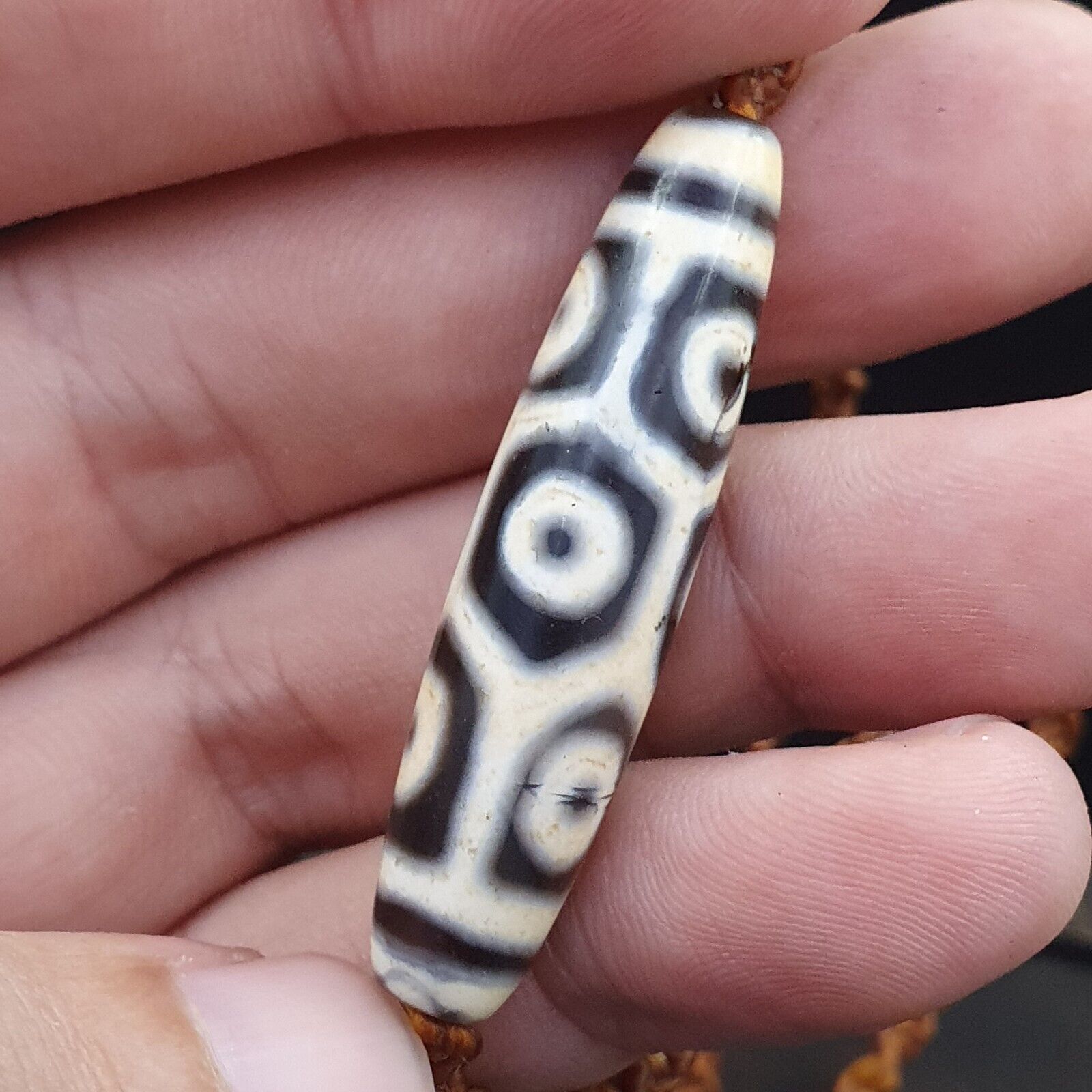 9 eyes Tibetan Himalayan bead old amulet Red Agate Vintage pendant Necklace