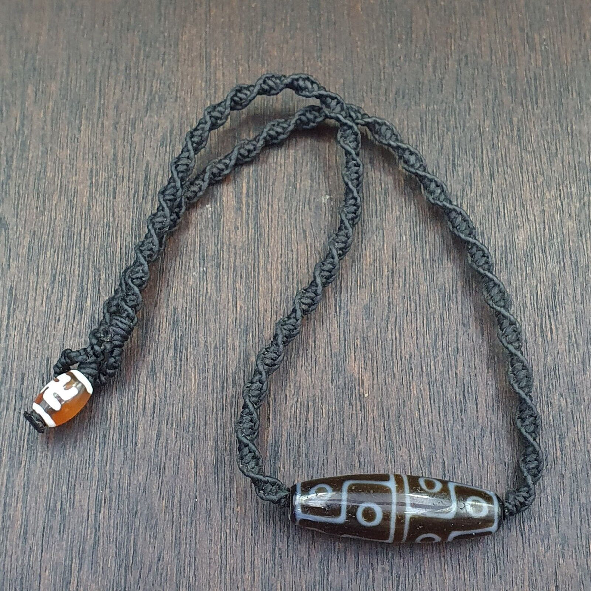 8 eyes Tibetan Himalayan bead old amulet Red Agate Vintage pendant Necklace