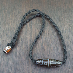 8 eyes Tibetan Himalayan bead old amulet Red Agate Vintage pendant Necklace