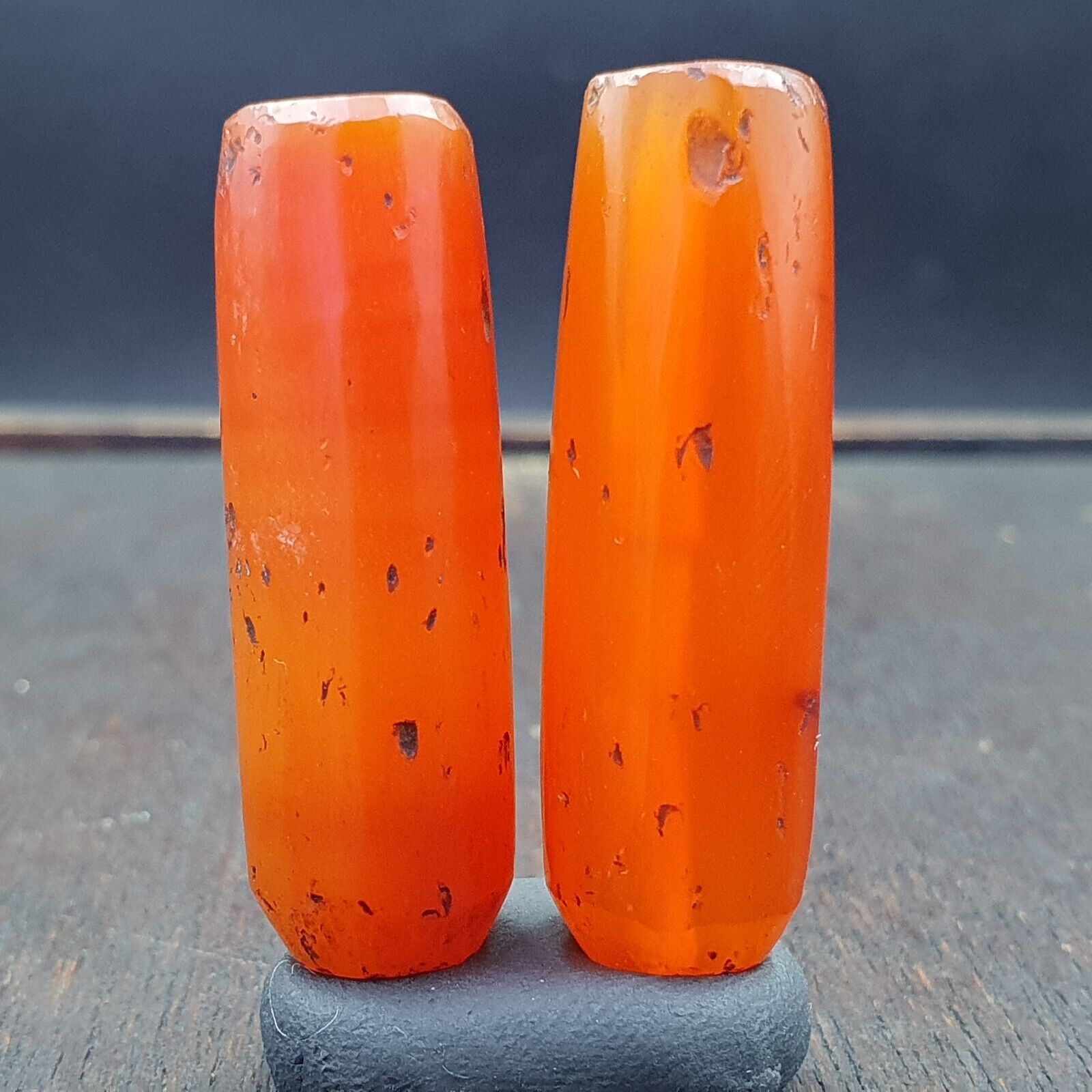 Lot 2 Antique Red Agate Himalayan Tibetan African Agate carnelian Beads