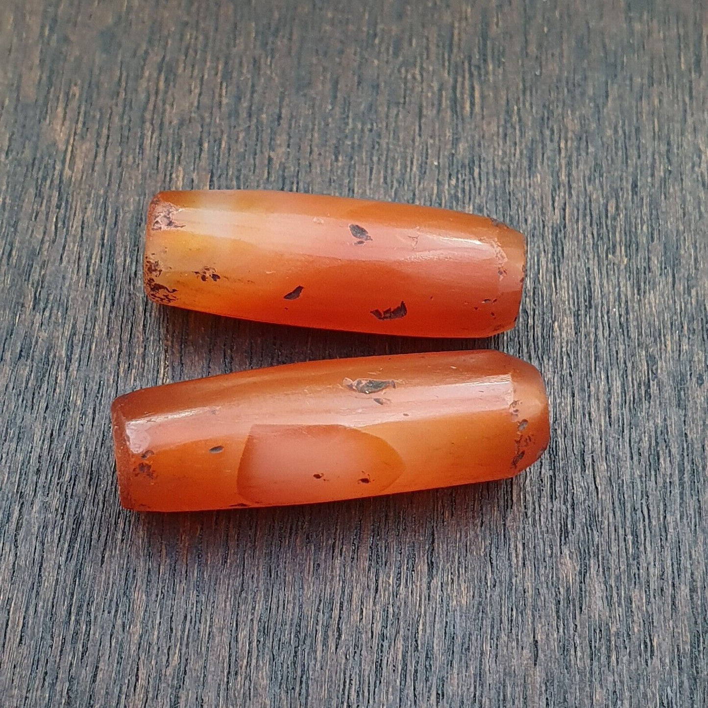 Lot 2 antike rote Achat-Himalaya-tibetische afrikanische Achat-Karneolperlen 