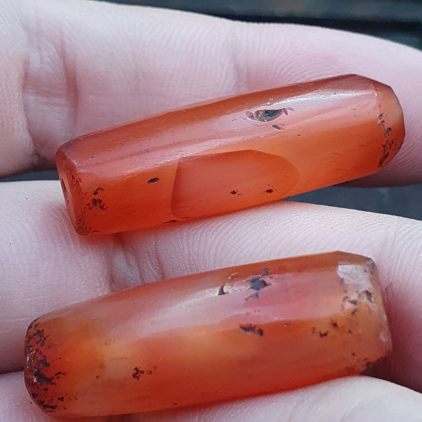 Lot 2 antike rote Achat-Himalaya-tibetische afrikanische Achat-Karneolperlen 
