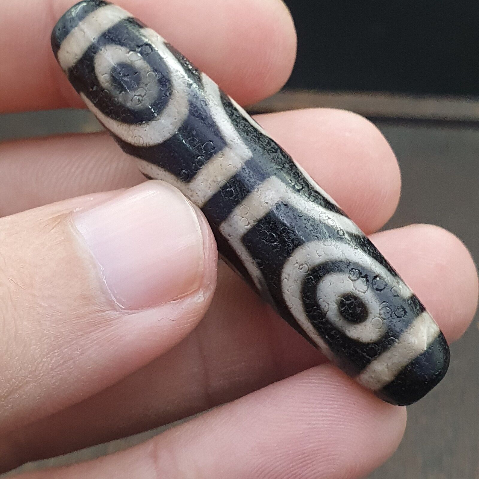 6 Eyes Amazing Pattern Antique Black Agate Tibetan Agate stone Dzi  Bead Amulet
