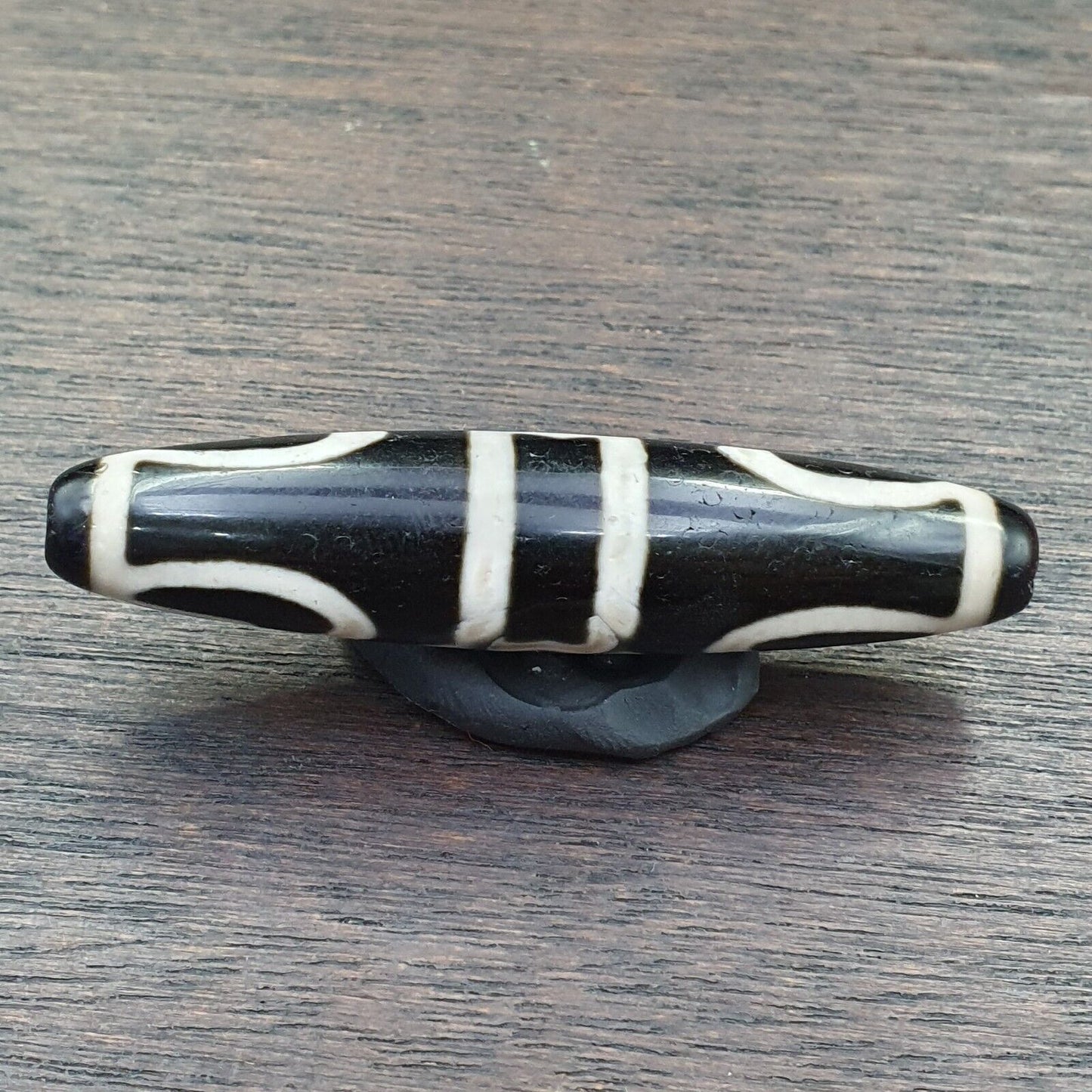 Einzigartiges, seltenes Muster aus tibetischem Achat, 6 Augen, Achatstein, Dzi-Perlen-Amulett
