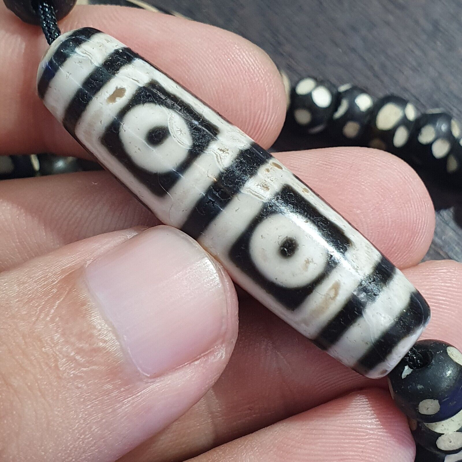 Lot 7 Antique Himalayan Tibetan Black Agate Eye Beads Dzi  Bead Amulet Necklace