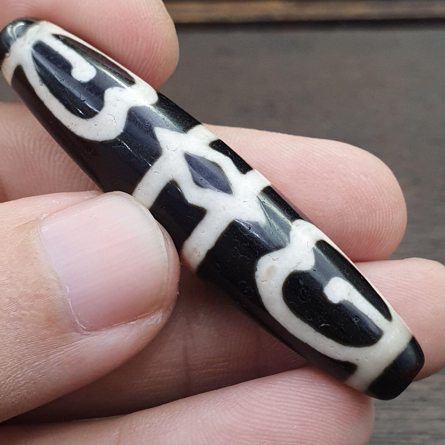 Einzigartiges, seltenes Muster aus tibetischem Achat, 6 Augen, Achatstein, Dzi-Perlen-Amulett