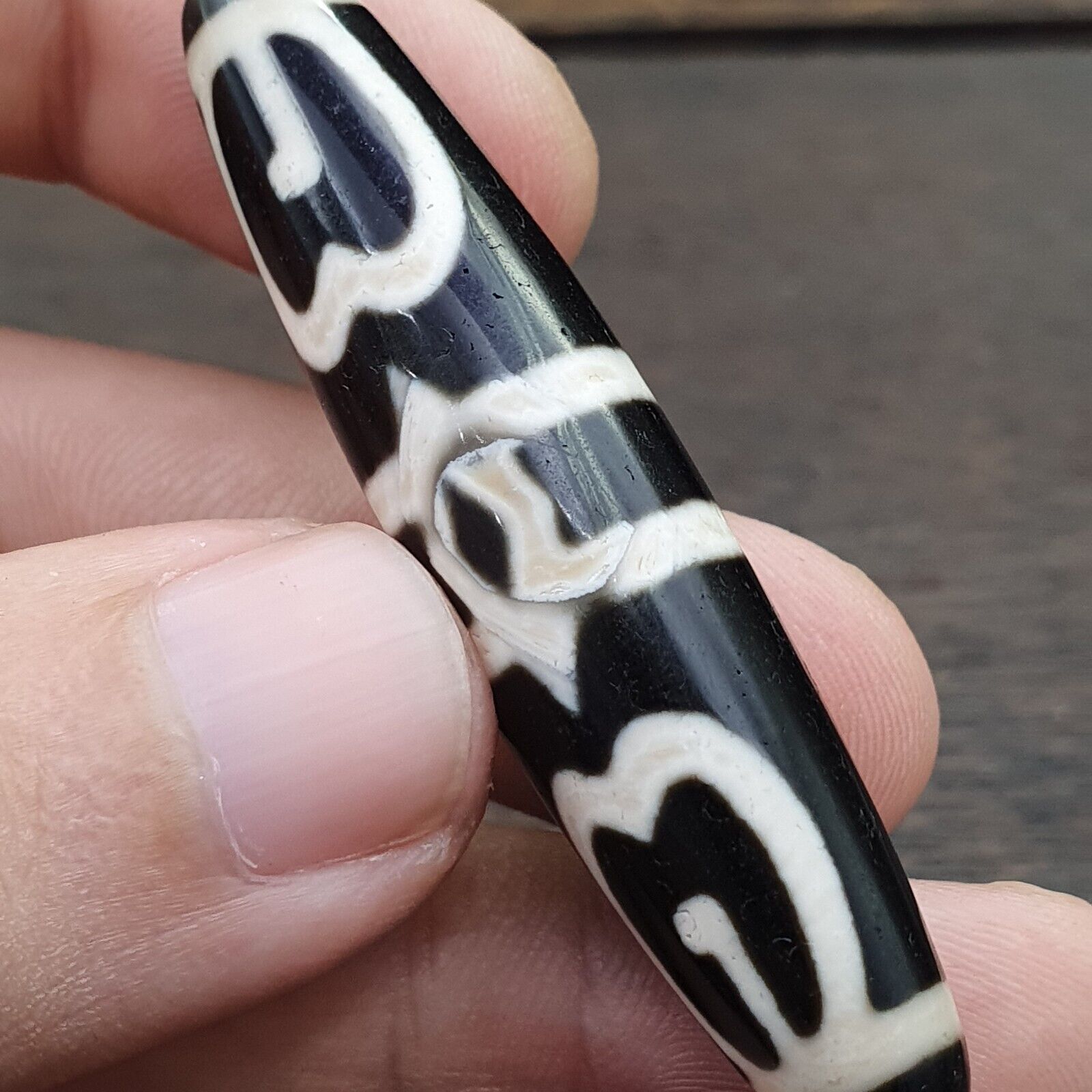 Unique Rare Pattern Tibetan Agate 6 Eyes Agate stone Dzi  Bead Amulet