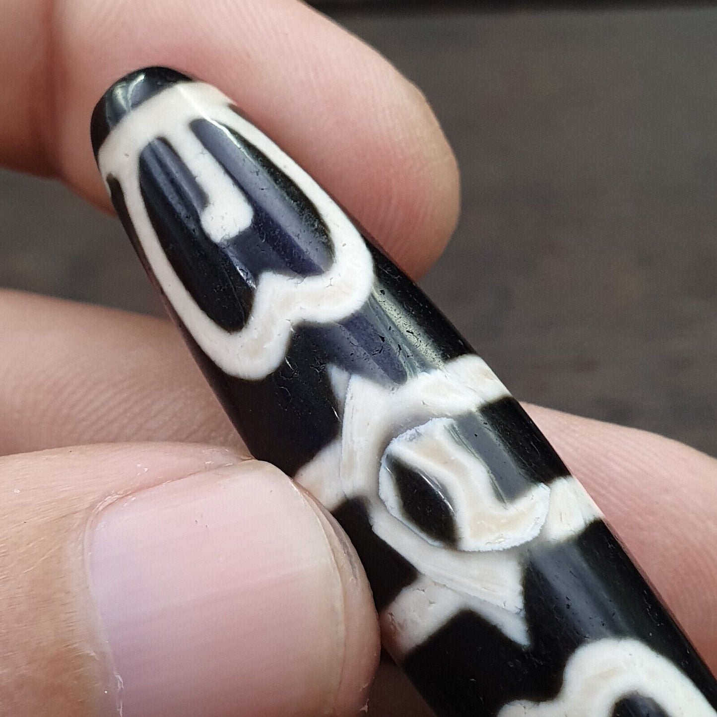 Einzigartiges, seltenes Muster aus tibetischem Achat, 6 Augen, Achatstein, Dzi-Perlen-Amulett