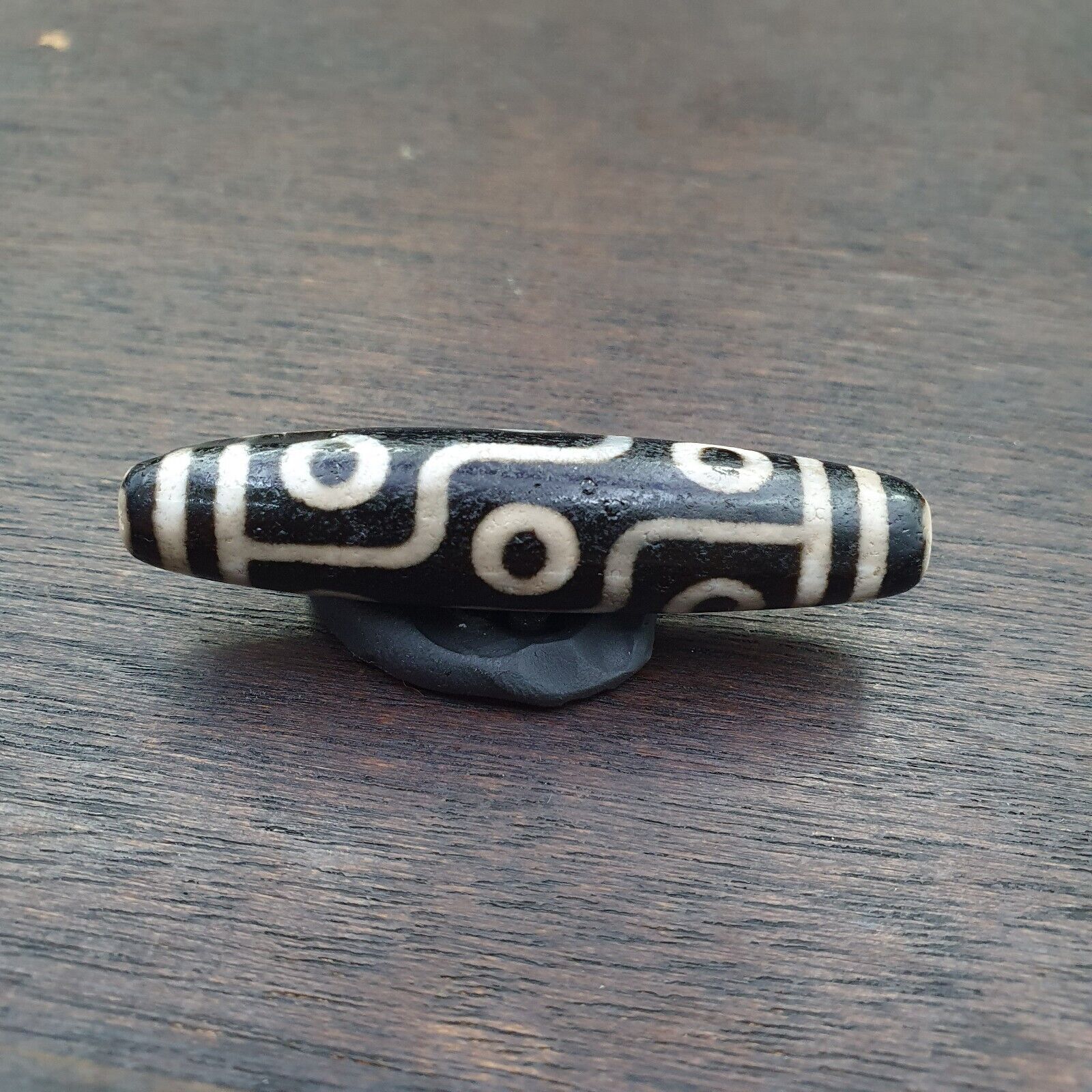 Rare Agate Old Indo Tibetan Agate 9 Falling Eyes Agate stone Dzi  Bead Amulet