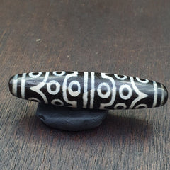 Tibetan 24 eyes dzi bead old amulet pure rare Pattern Tibet 24 eyed gzi pendant