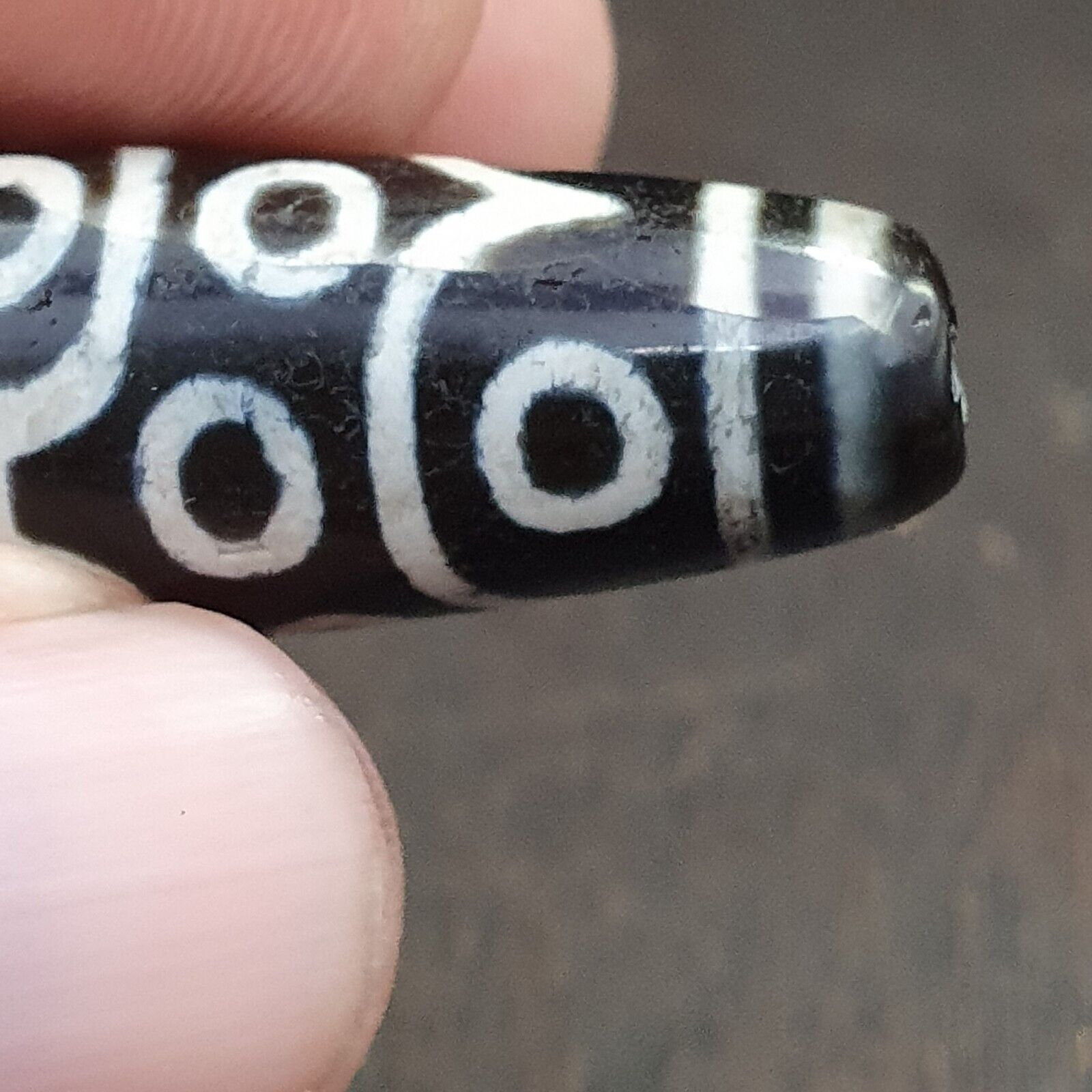 Tibetan 24 eyes dzi bead old amulet pure rare Pattern Tibet 24 eyed gzi pendant