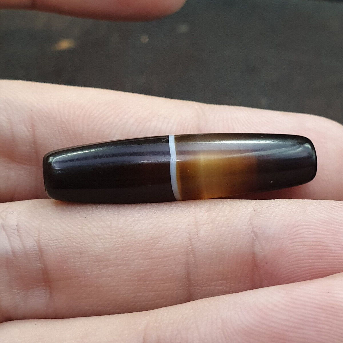 Antique Old Yemeni Agate Natural Rare pattern Banded Agate Bead  BD-j-21