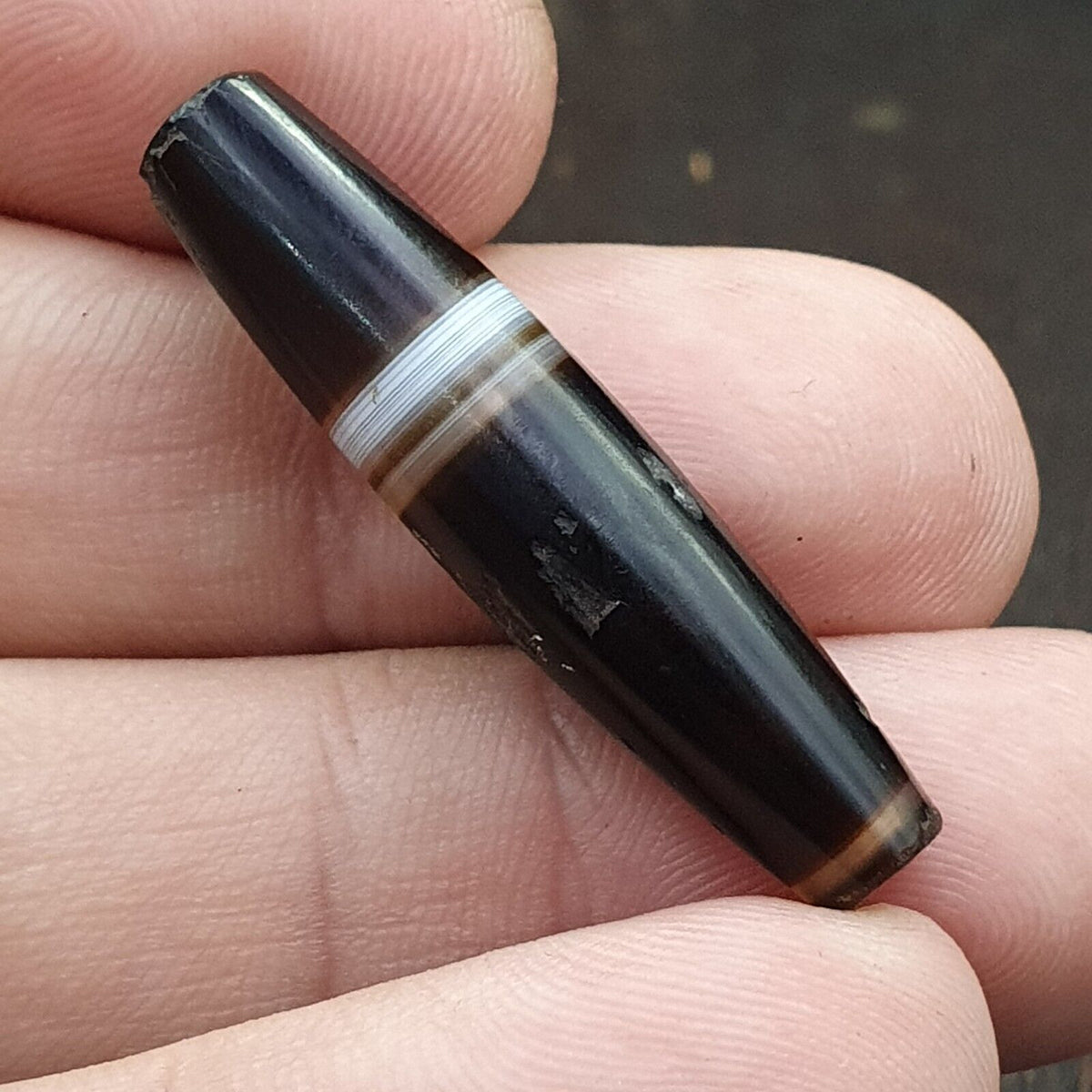Antique Old Yemeni Agate Natural Rare pattern Banded Agate Bead  BD-j-22