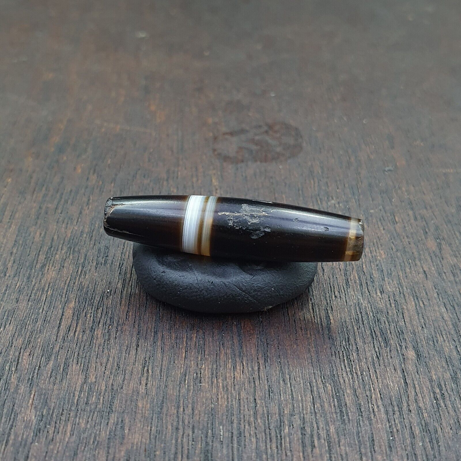 Antique Old Yemeni Agate Natural Rare pattern Banded Agate Bead  BD-j-22