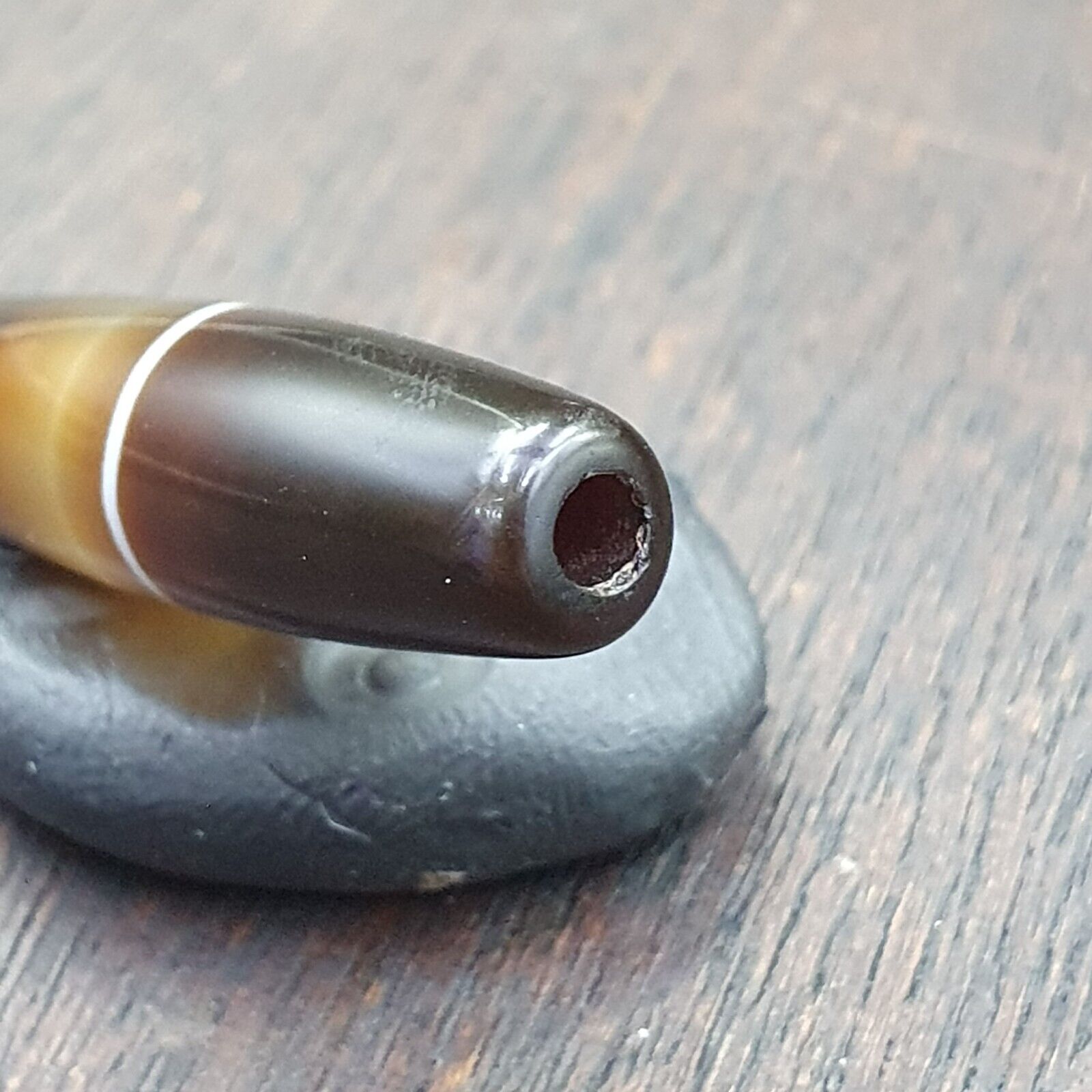 Antique Old Yemeni Agate Natural Rare pattern Banded Agate Bead  BD-j-21