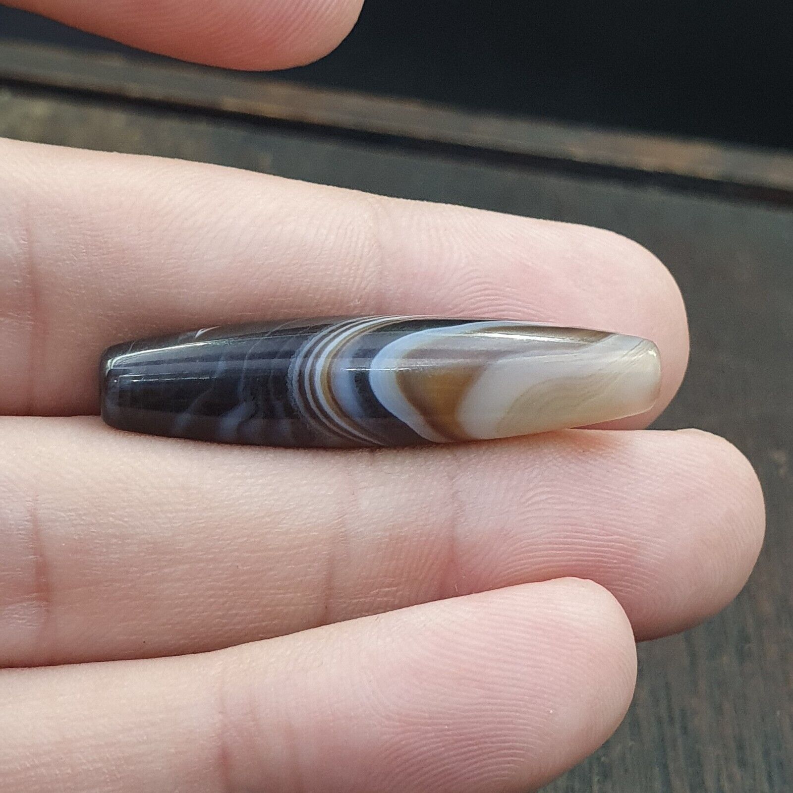 Antique Old Yemeni Agate Natural Rare pattern Banded Agate Bead  BD-j-18