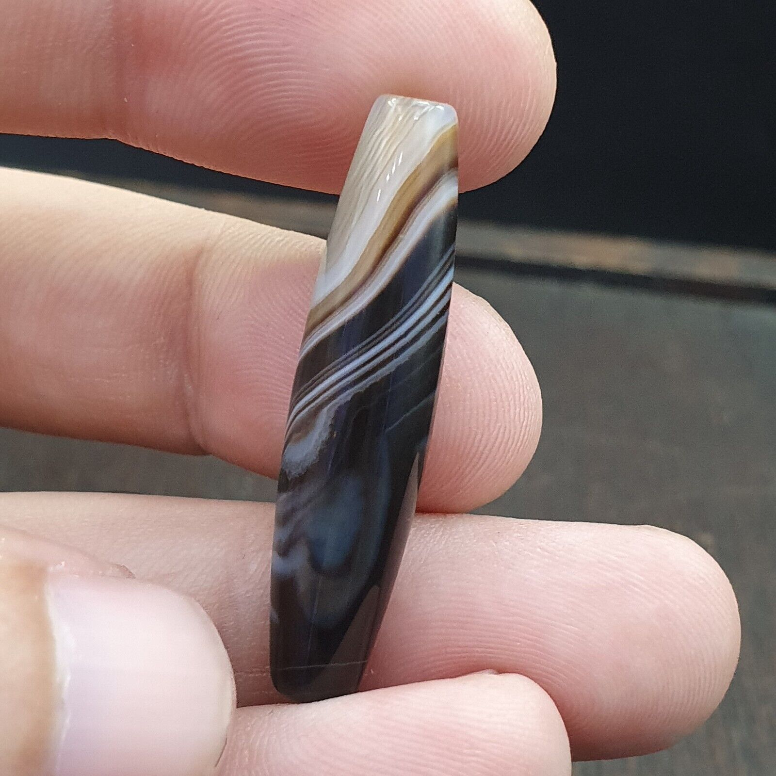 Antique Old Yemeni Agate Natural Rare pattern Banded Agate Bead  BD-j-18