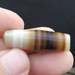 Antique Old Yemeni Agate Natural Rare pattern Banded Agate Bead  BD-j-17