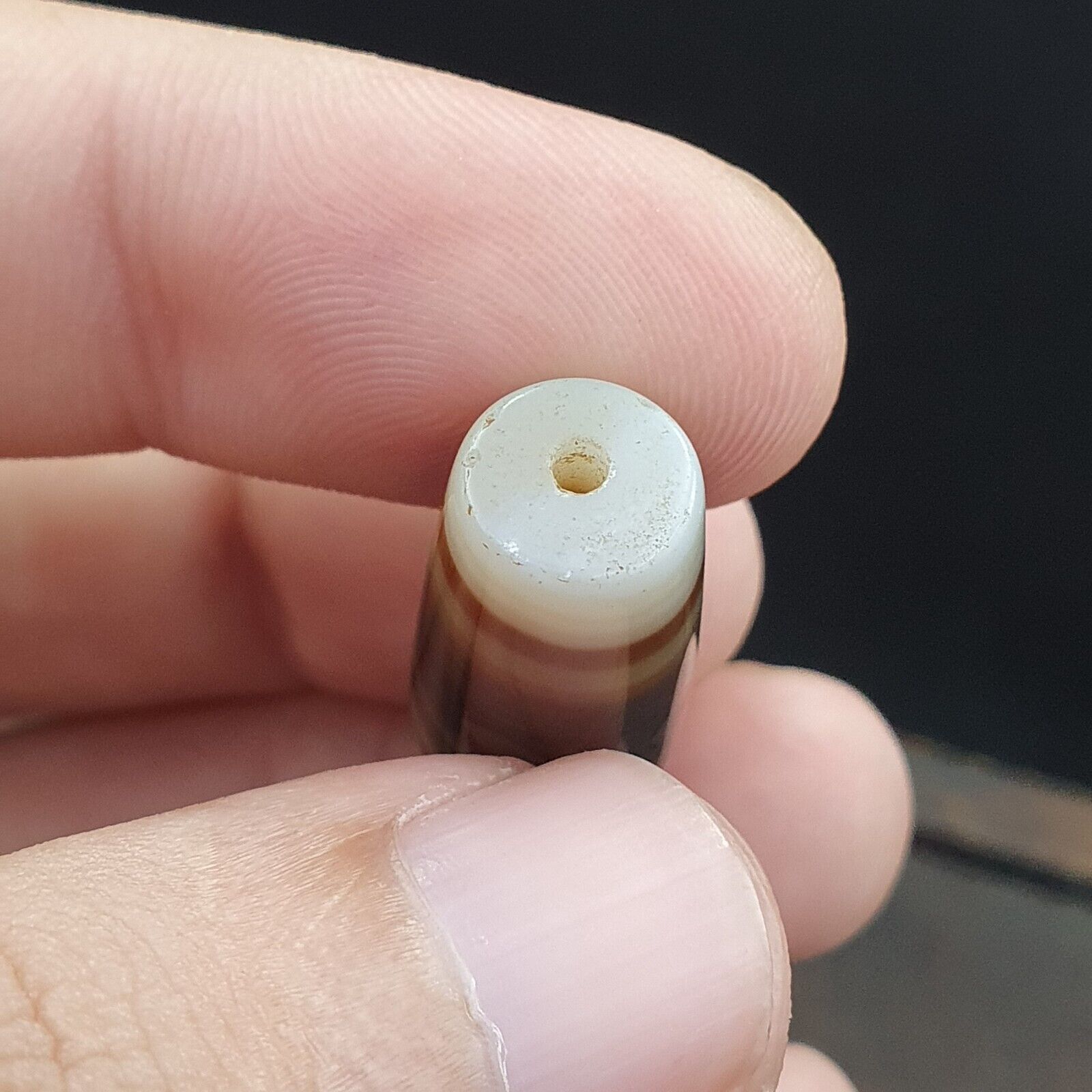 Antique Old Yemeni Agate Natural Rare pattern Banded Agate Bead  BD-j-17