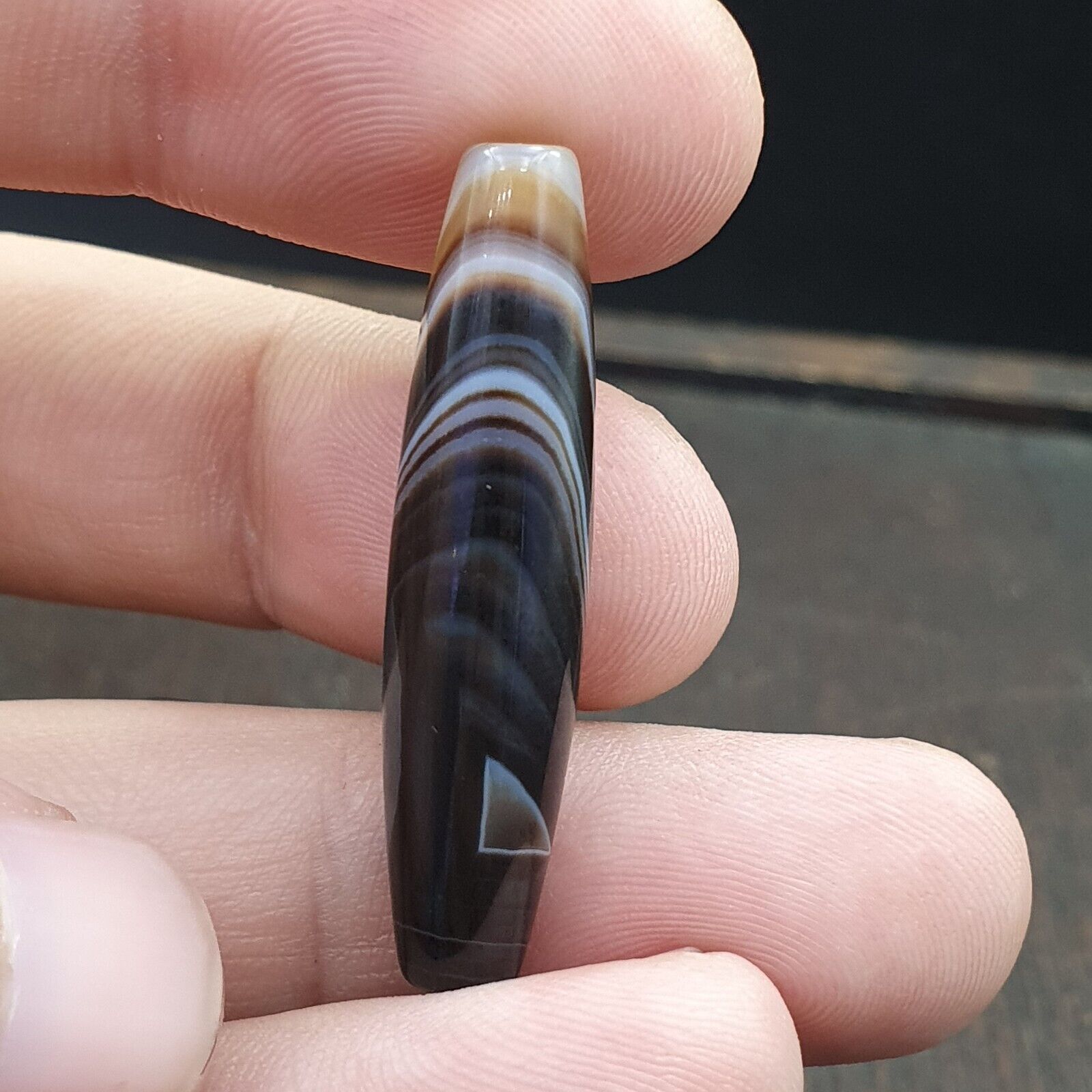 Antique Old Yemeni Agate Natural Rare pattern Banded Agate Bead  BD-j-18