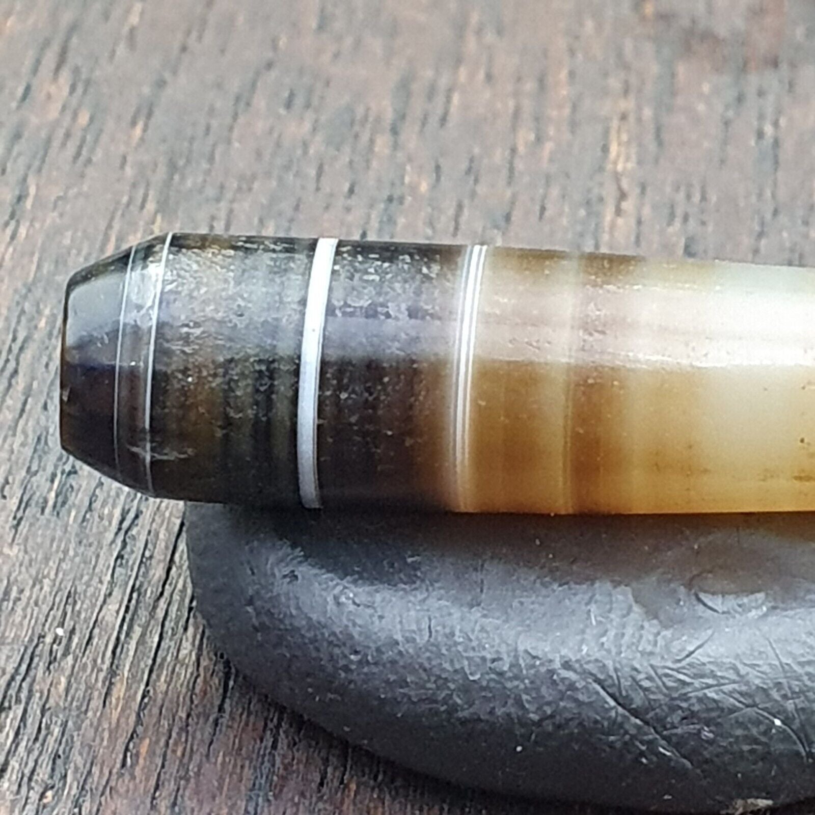 Antique Old Yemeni Agate Natural Rare pattern Banded Agate Bead  BD-j-23