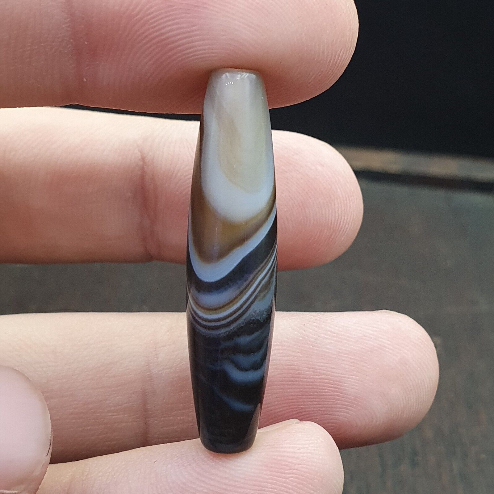 Antique Old Yemeni Agate Natural Rare pattern Banded Agate Bead  BD-j-18
