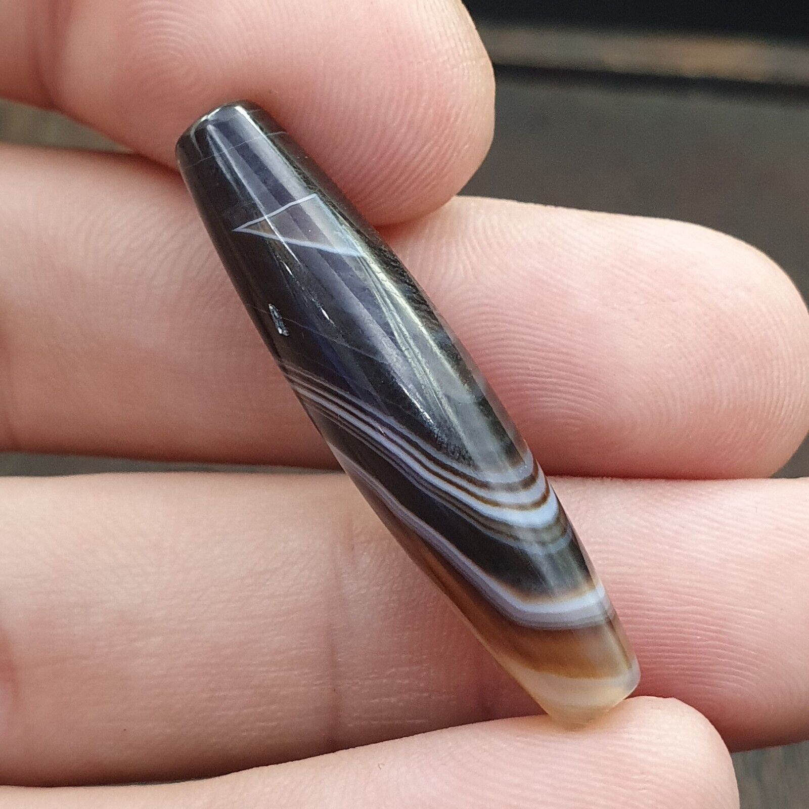Antique Old Yemeni Agate Natural Rare pattern Banded Agate Bead  BD-j-18