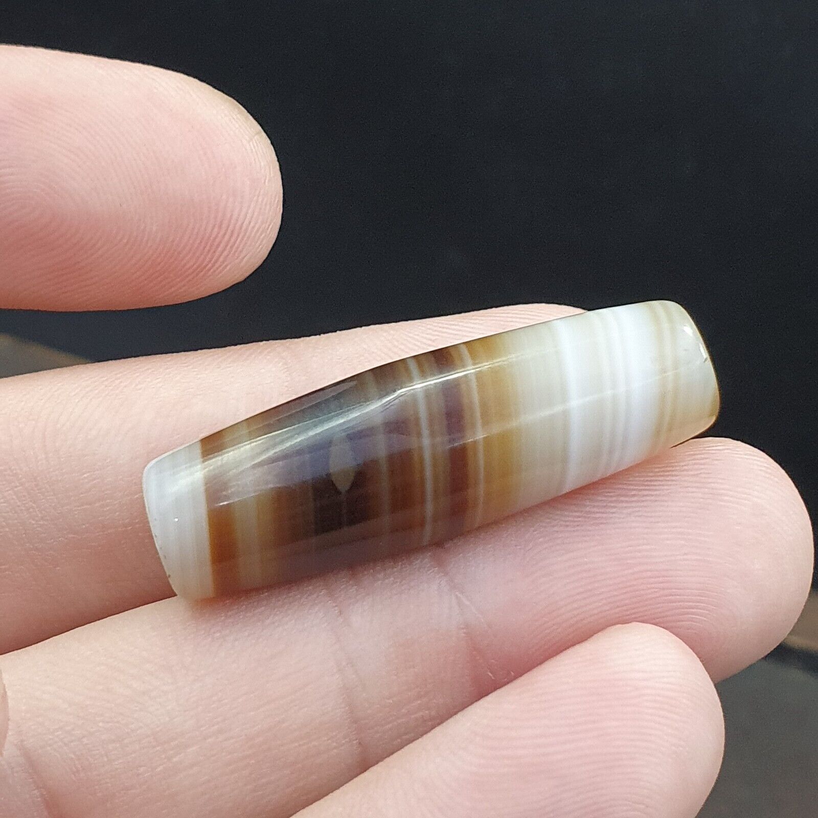 Antique Old Yemeni Agate Natural Rare pattern Banded Agate Bead  BD-j-17