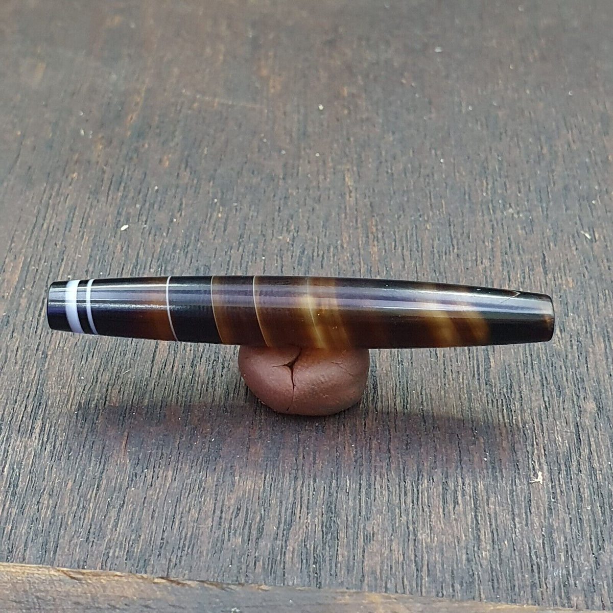 Antique Old Yemeni Agate Natural Rare pattern Banded Agate Bead  BD-j-14