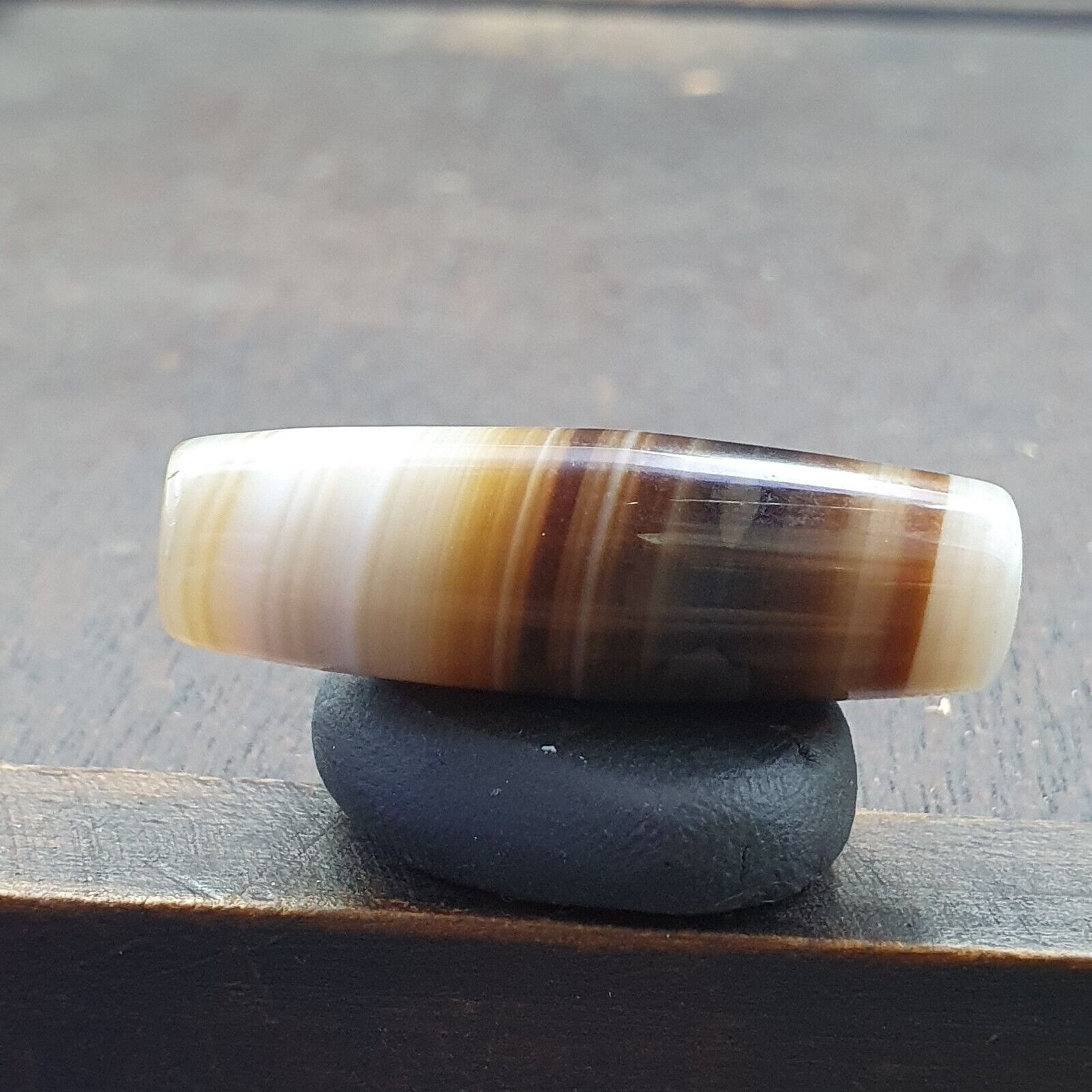 Antique Old Yemeni Agate Natural Rare pattern Banded Agate Bead  BD-j-17