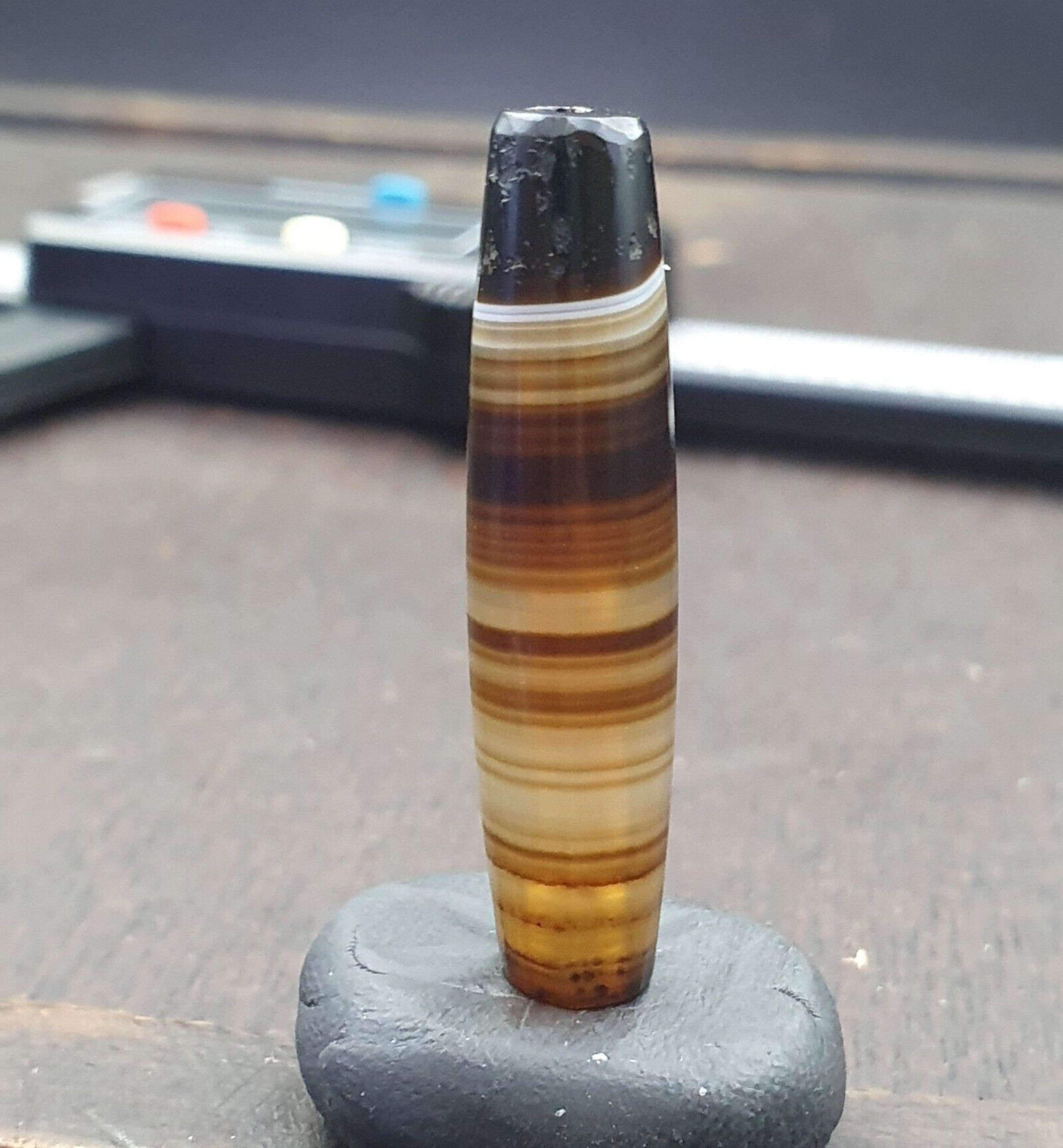 36.6mm Antique Old Yemeni Agate Natural Rare pattern Banded Agate Bead  BD-j-15