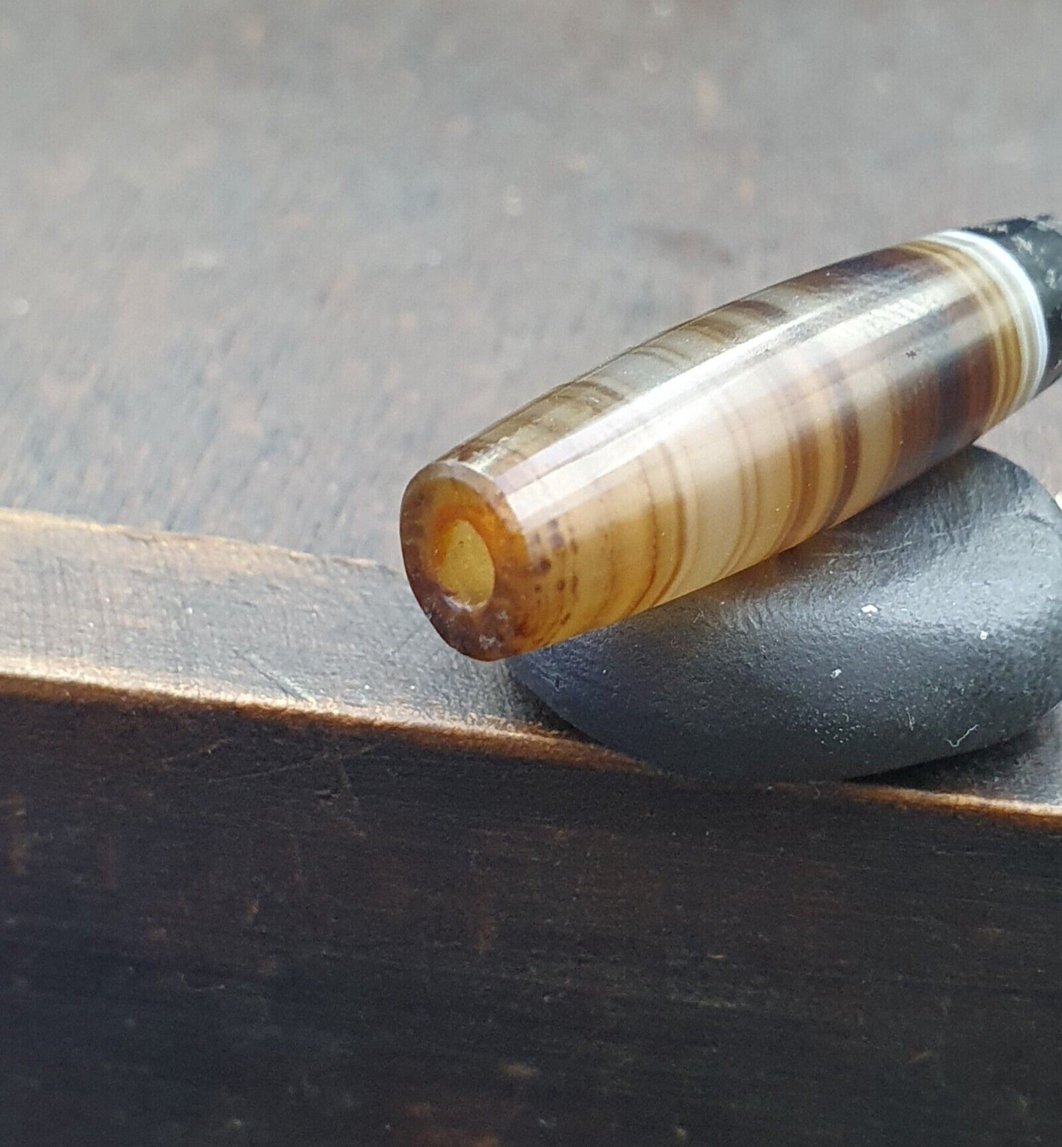 36.6mm Antique Old Yemeni Agate Natural Rare pattern Banded Agate Bead  BD-j-15