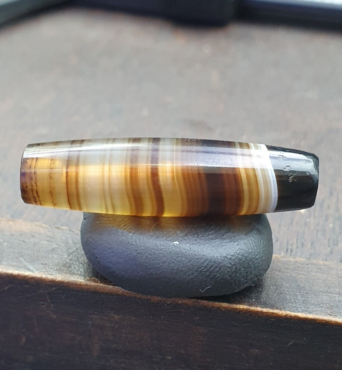 36.6mm Antique Old Yemeni Agate Natural Rare pattern Banded Agate Bead  BD-j-15