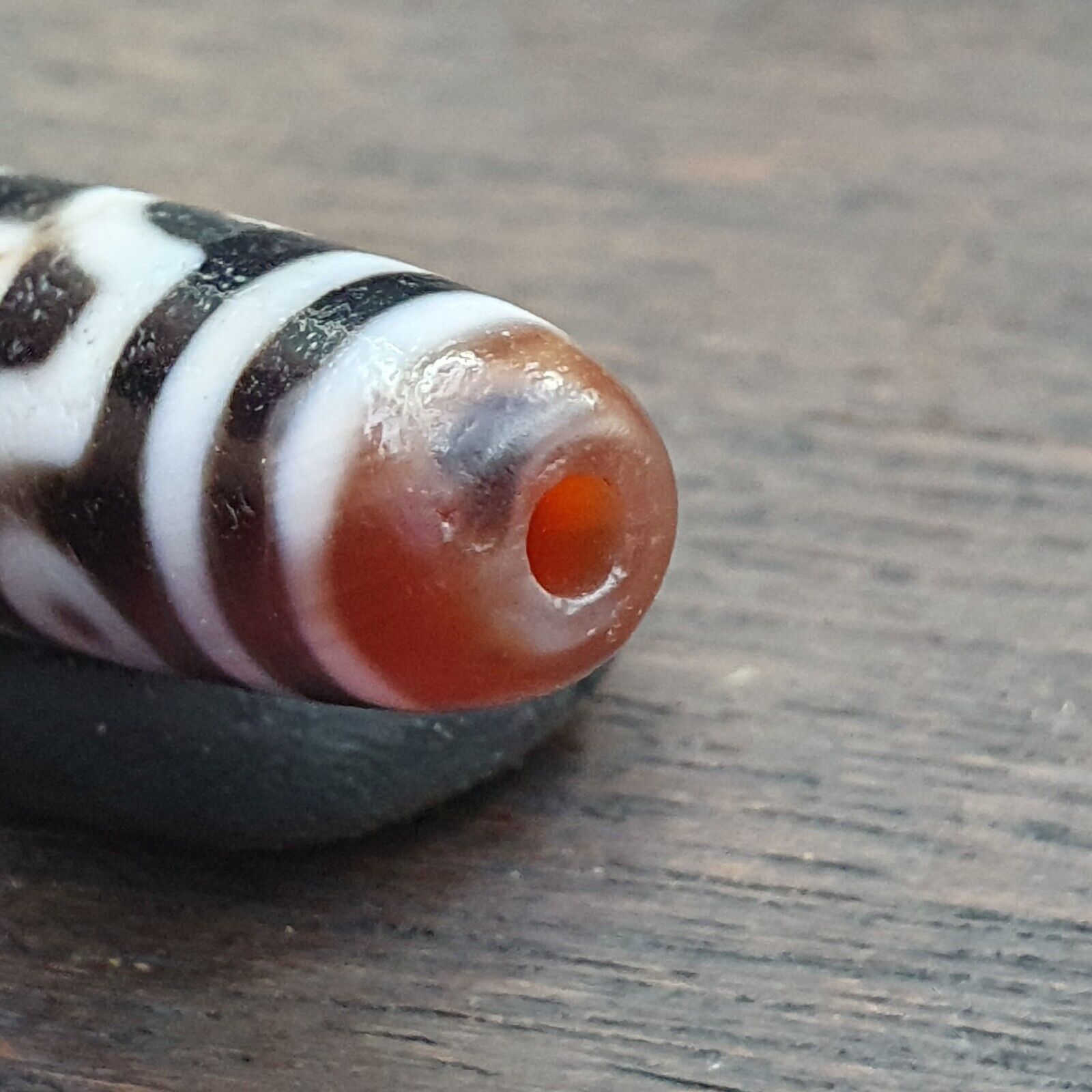 RarE pattern INDO TIBETAN Himalayan 8 Totem Eyes Red Agate bead Amulet Dzi