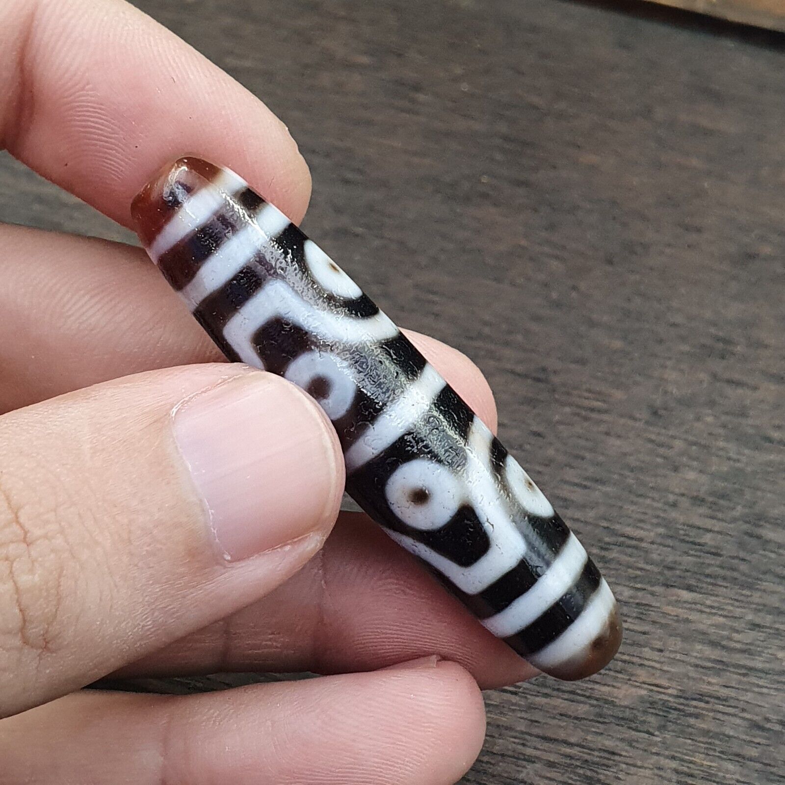 RarE pattern INDO TIBETAN Himalayan 8 Totem Eyes Red Agate bead Amulet Dzi